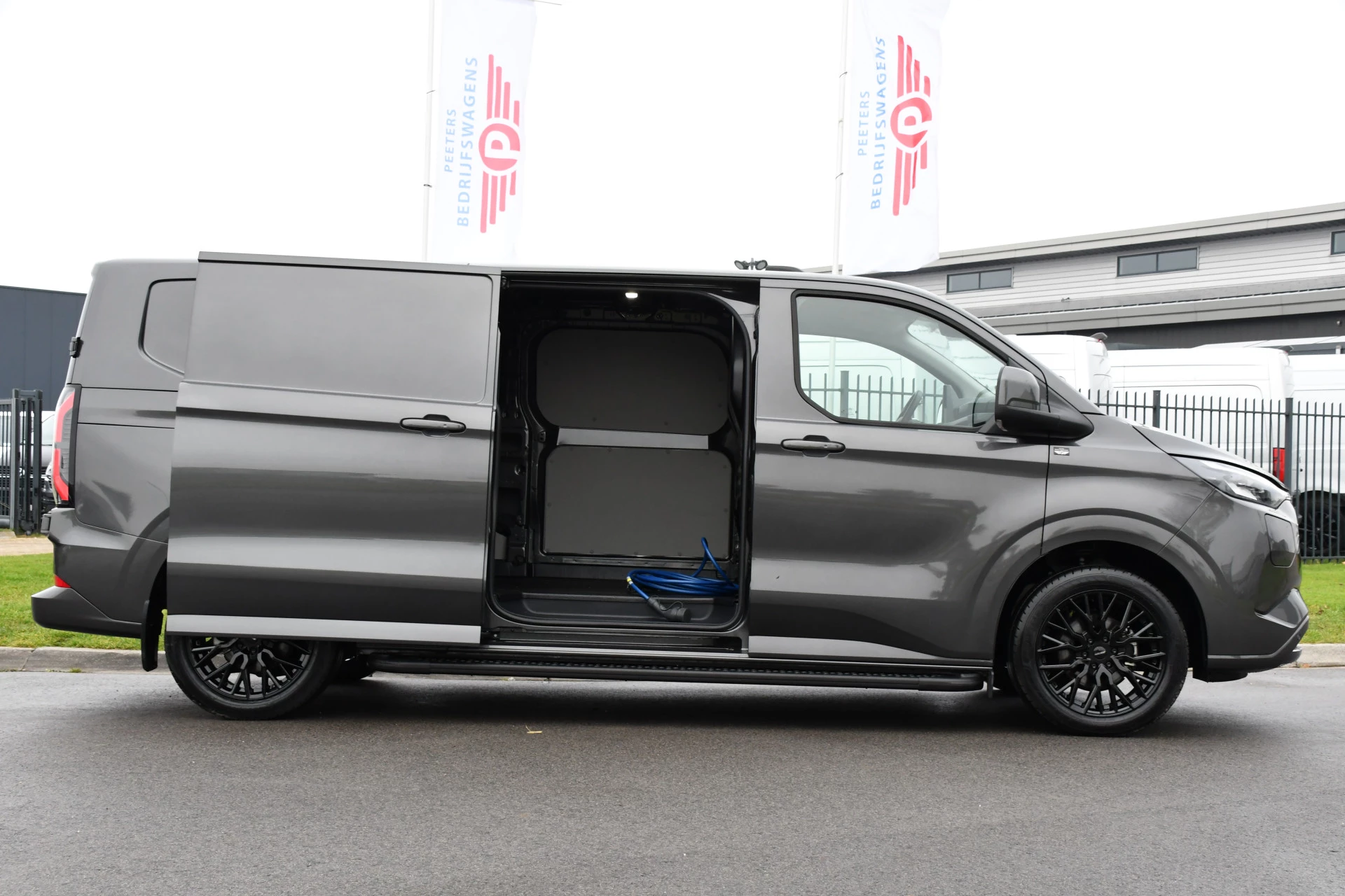 Hoofdafbeelding Ford E-Transit