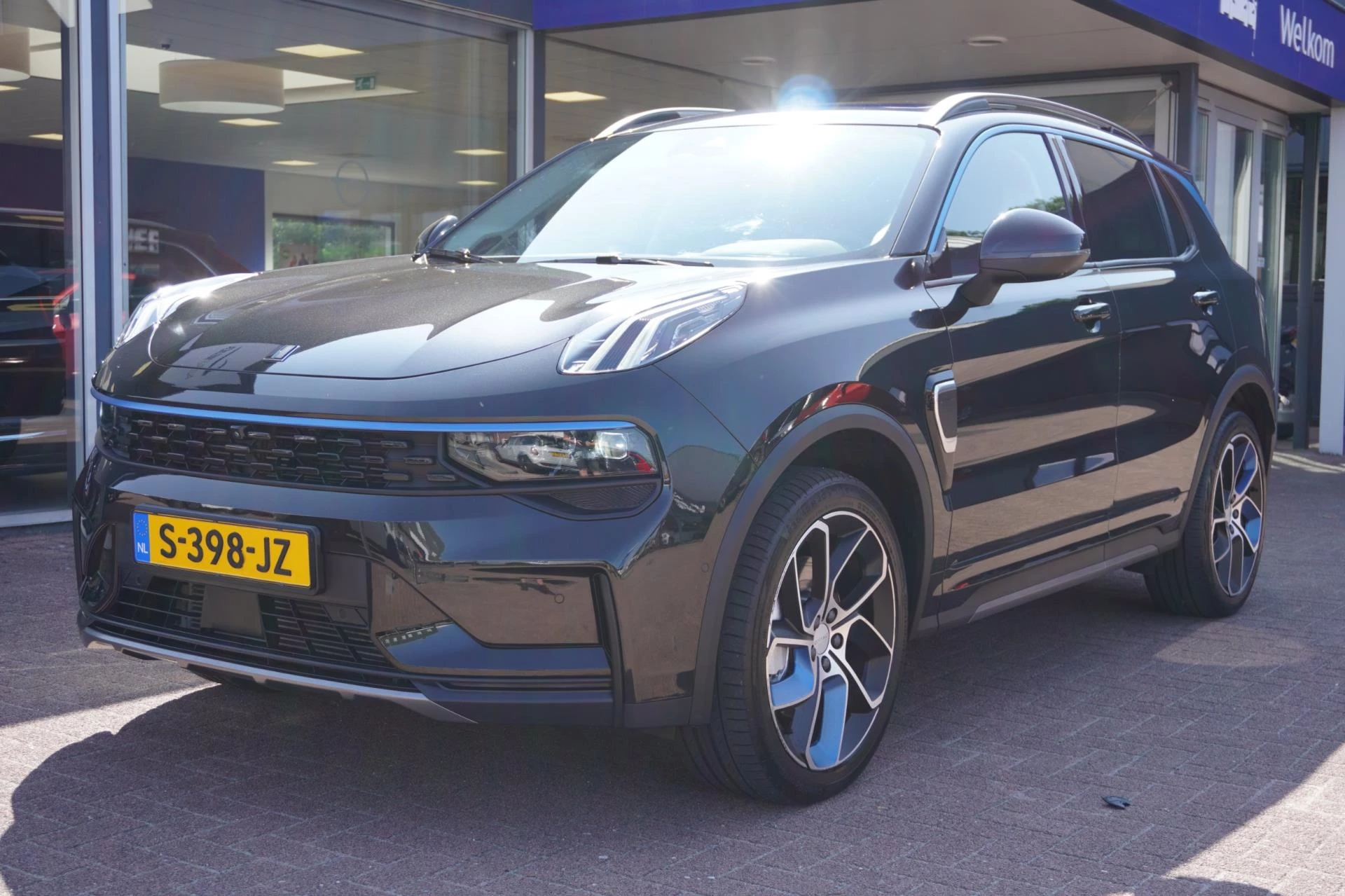 Hoofdafbeelding Lynk & Co 01
