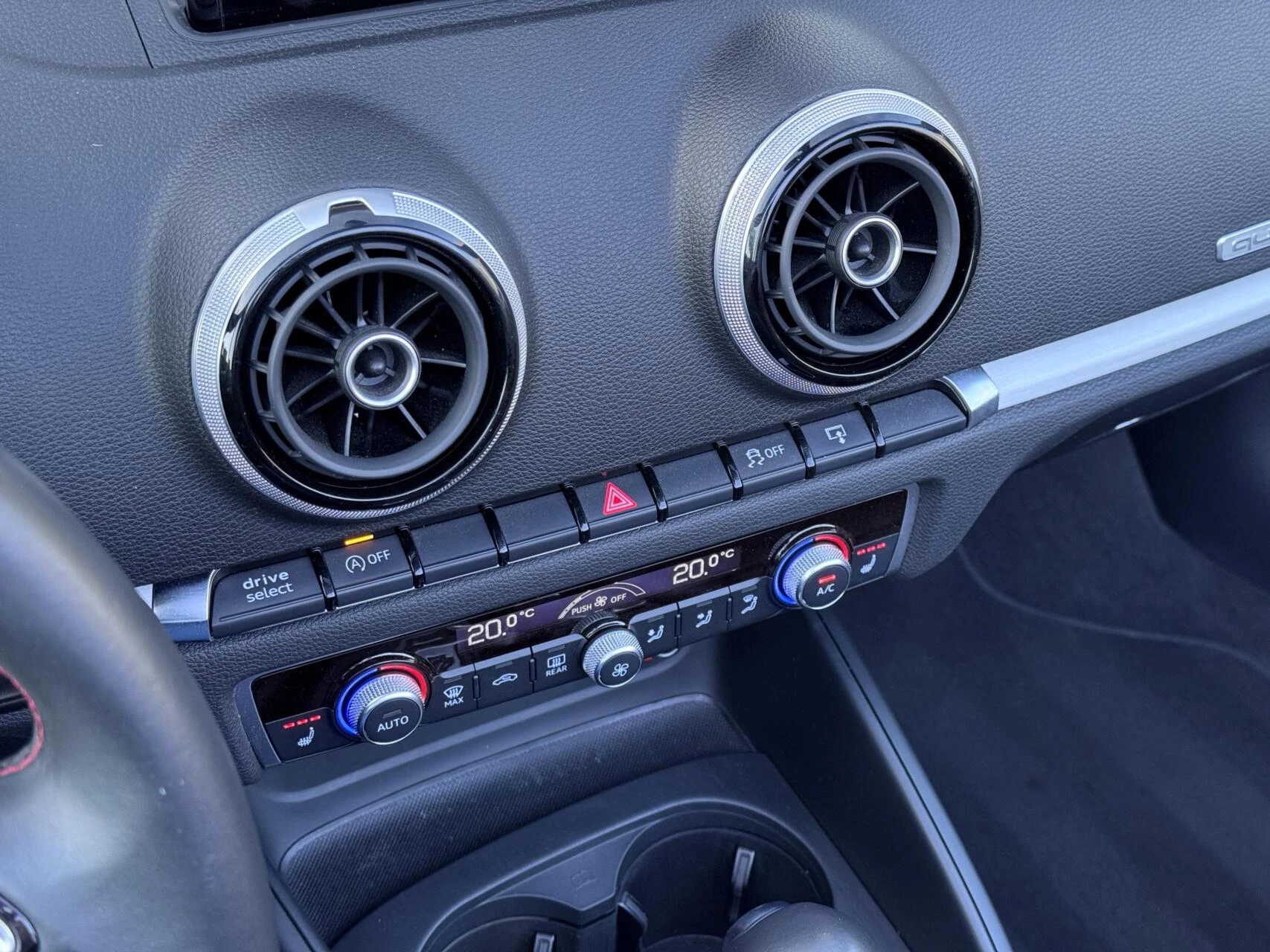 Hoofdafbeelding Audi S3