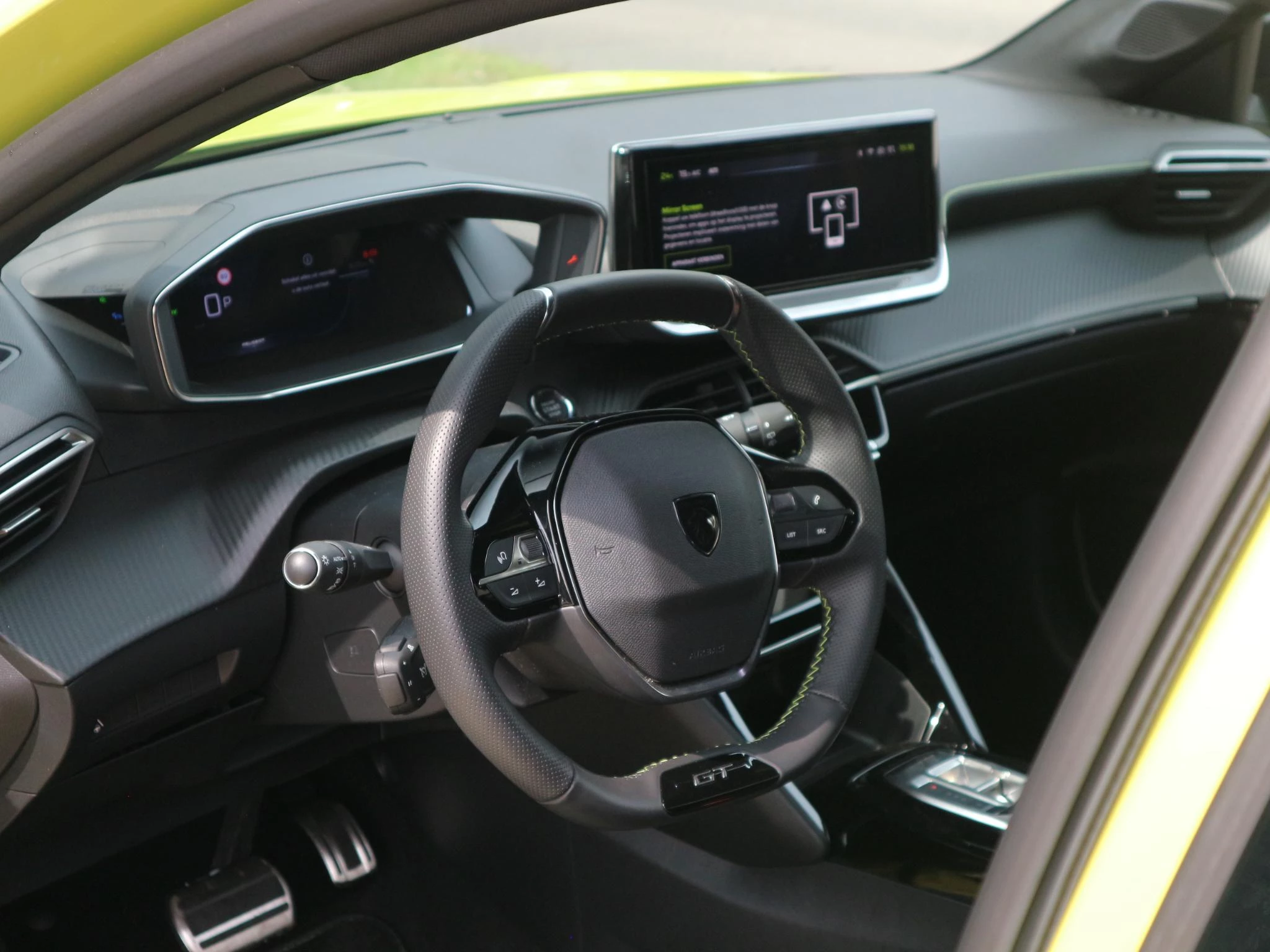 Hoofdafbeelding Peugeot e-208