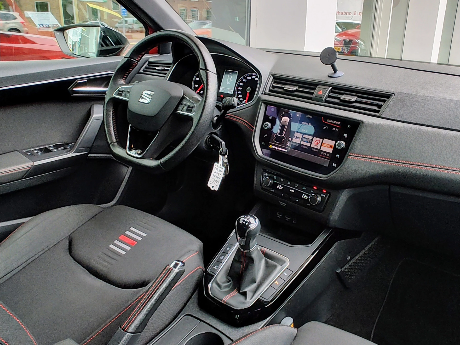 Hoofdafbeelding SEAT Arona