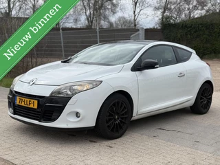 Renault Megane Coupé 1.6 Expression XENON,PANO,