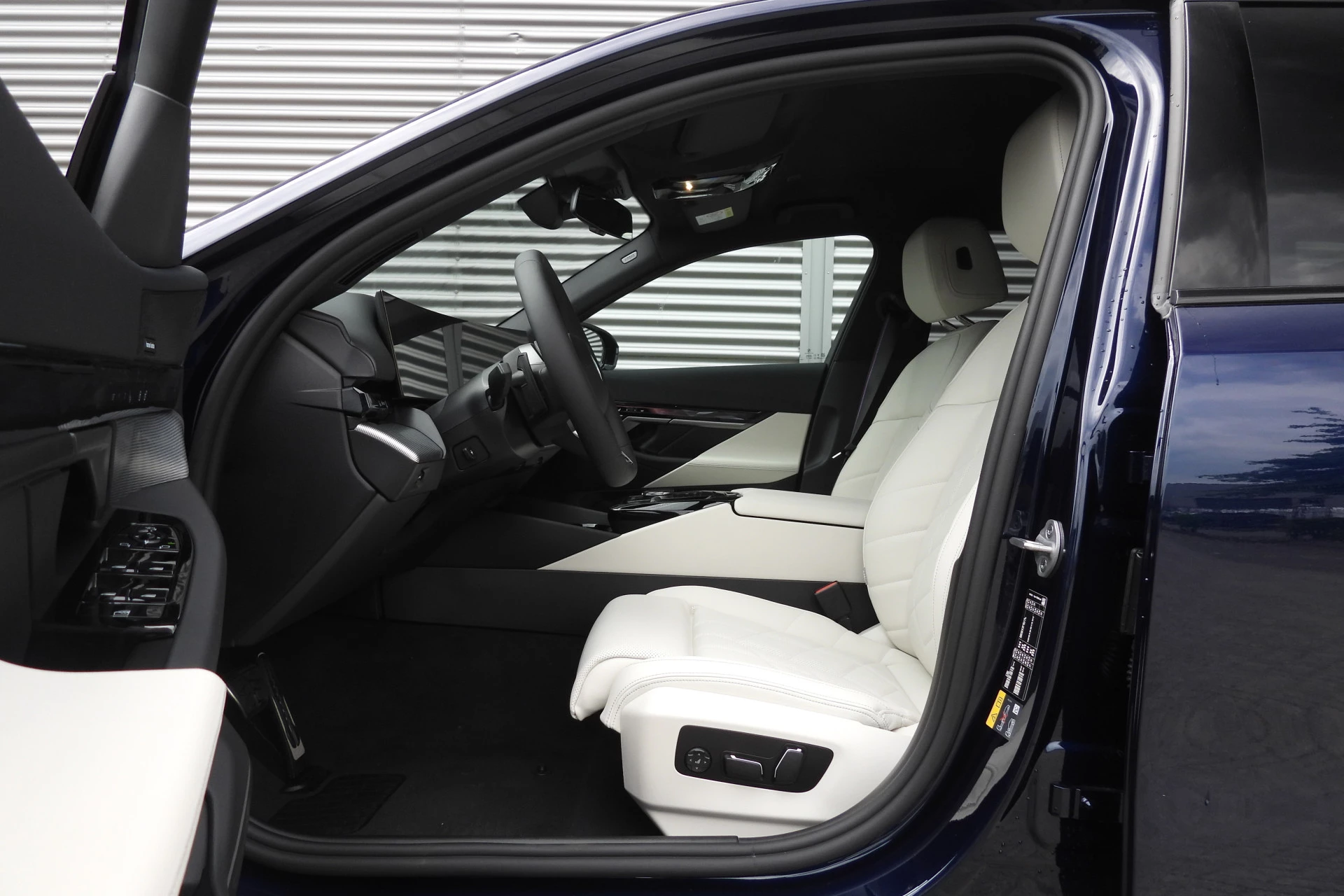 Hoofdafbeelding BMW i5