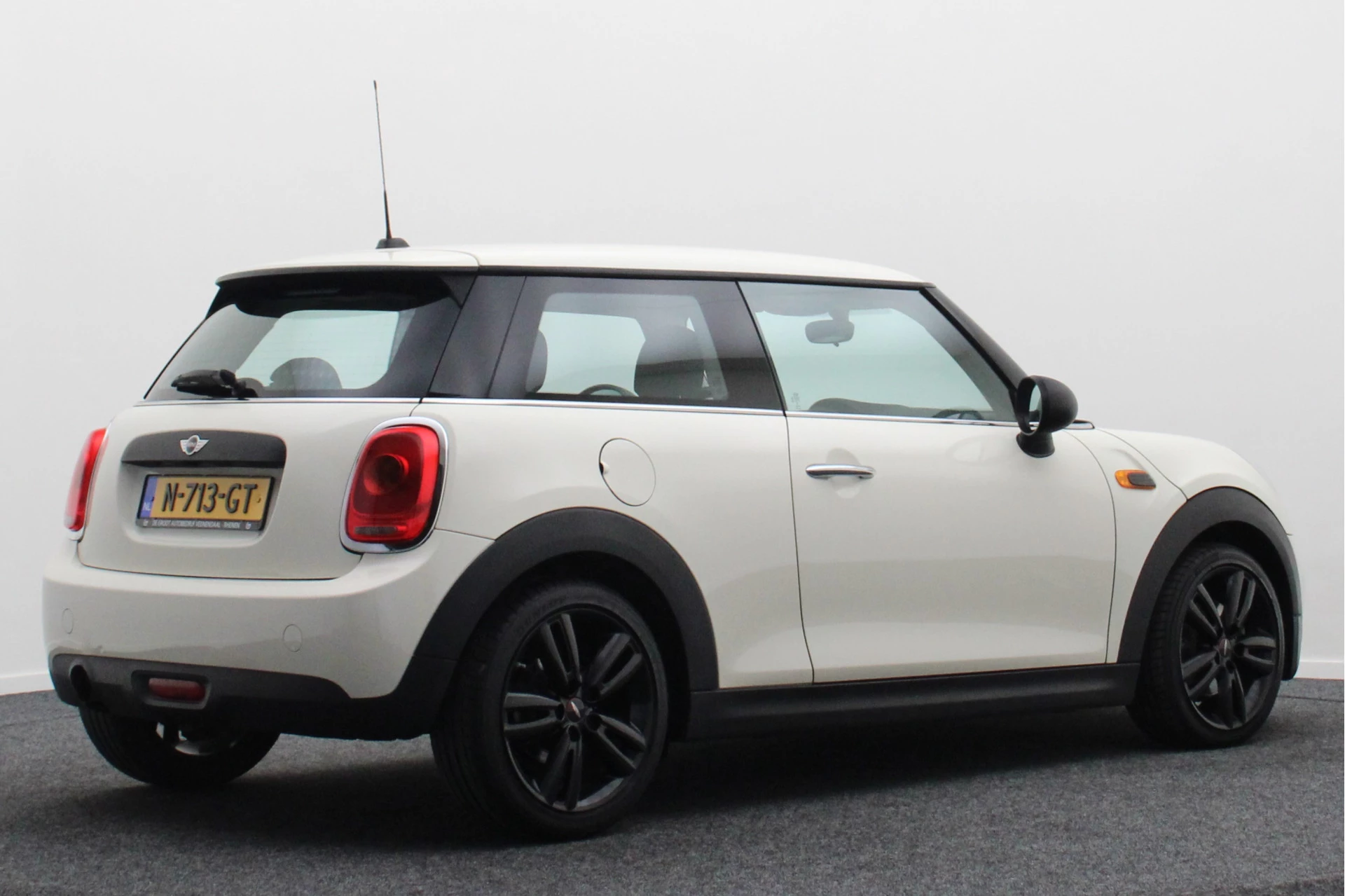 Hoofdafbeelding MINI One