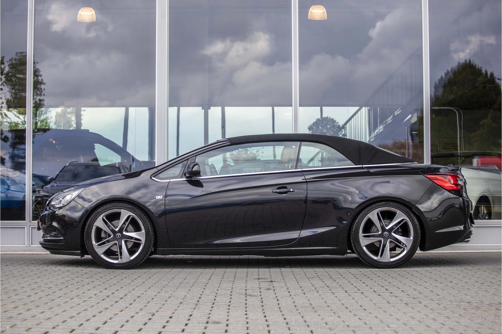 Hoofdafbeelding Opel Cascada