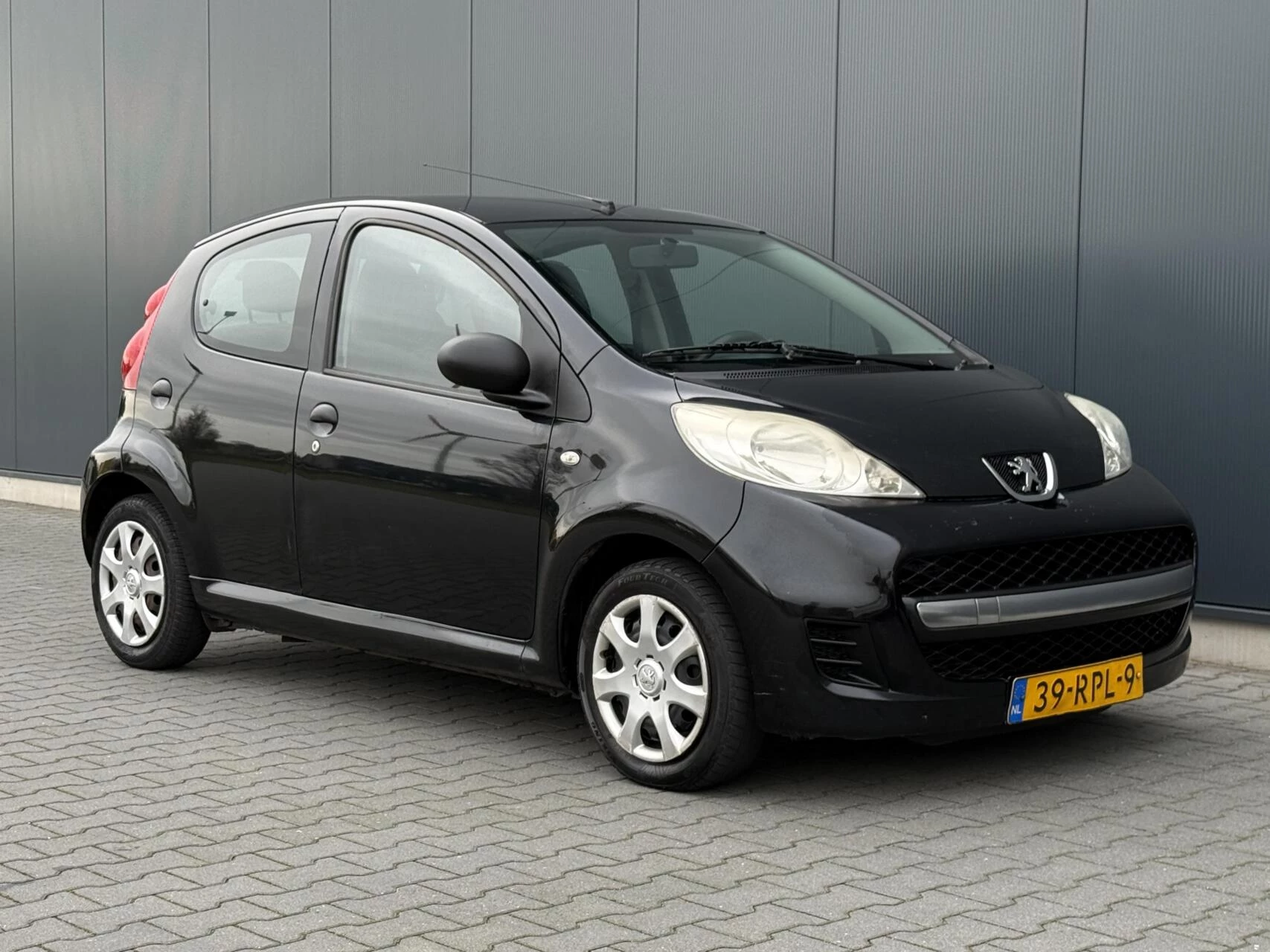 Hoofdafbeelding Peugeot 107