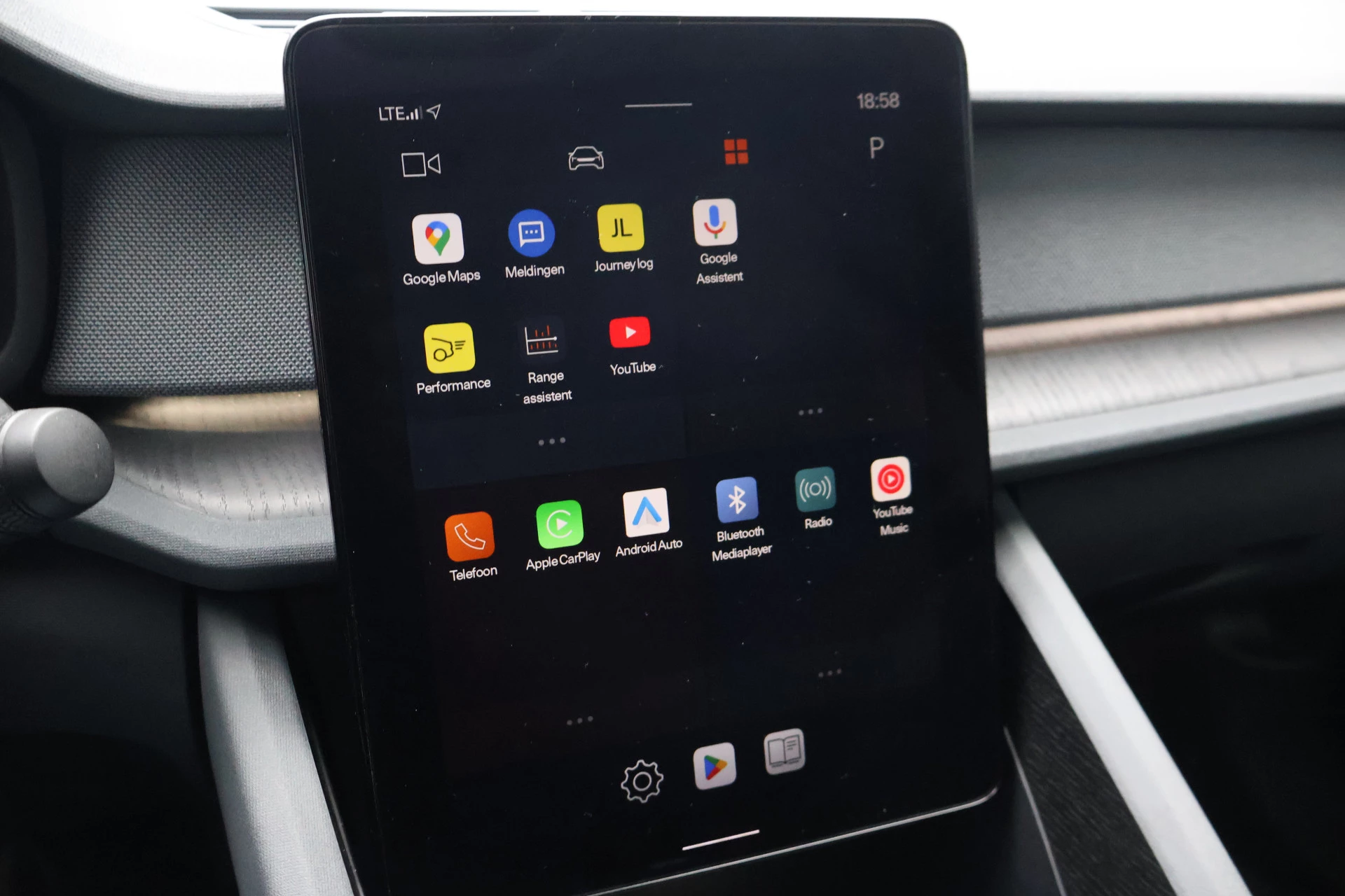 Hoofdafbeelding Polestar 2