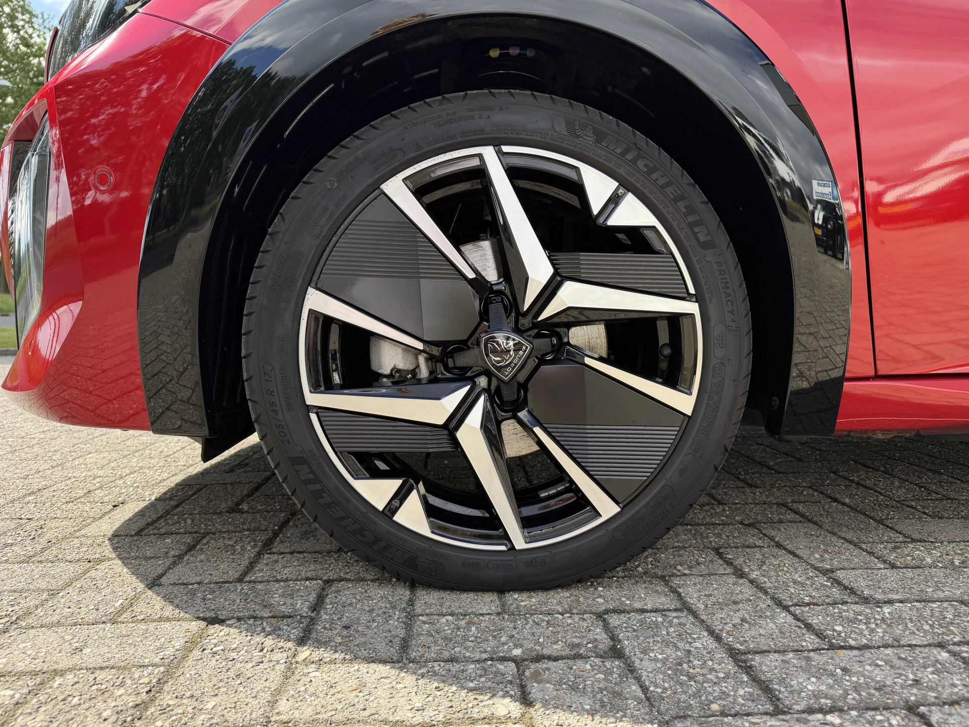Hoofdafbeelding Peugeot e-208