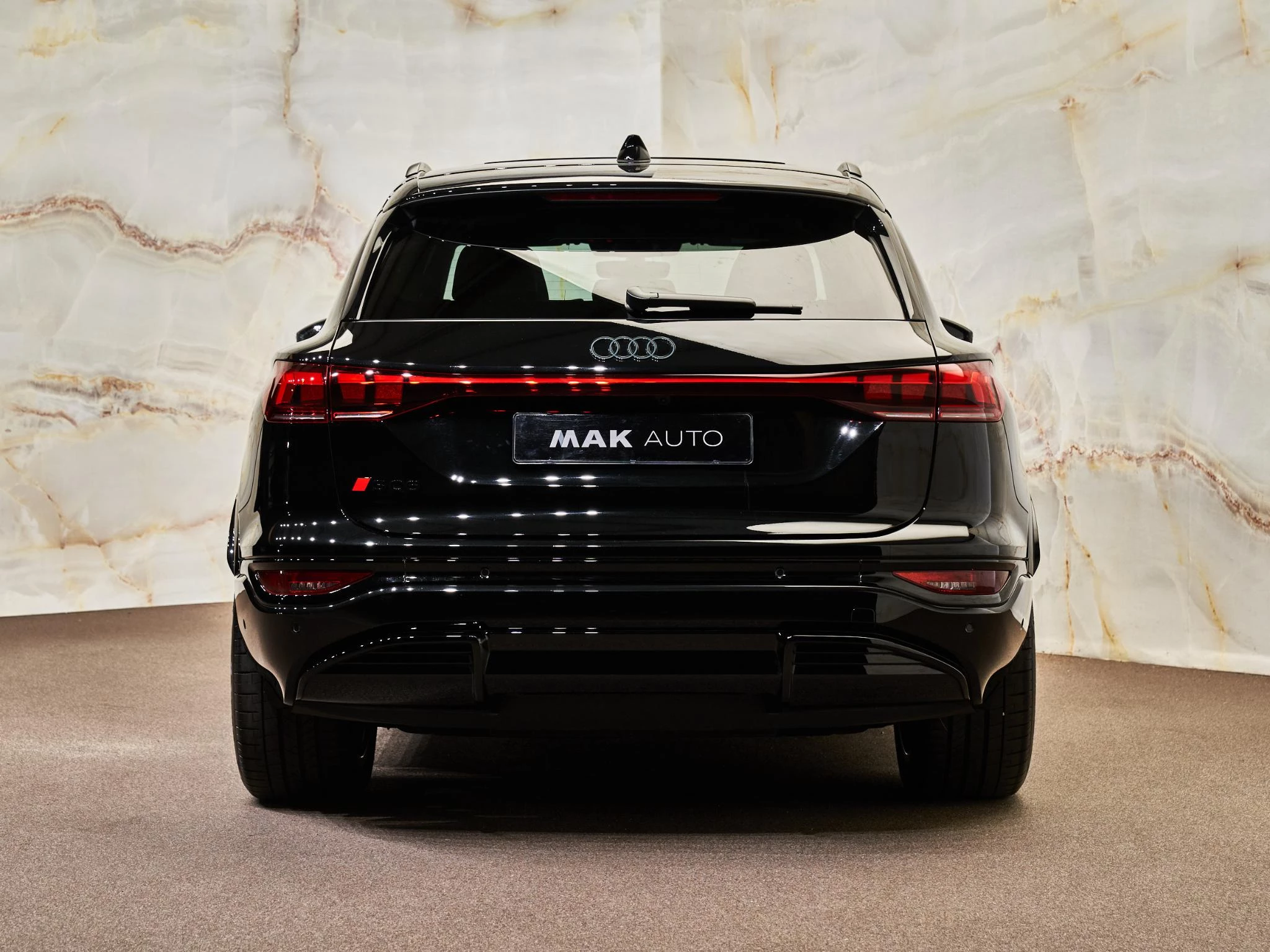 Hoofdafbeelding Audi SQ6