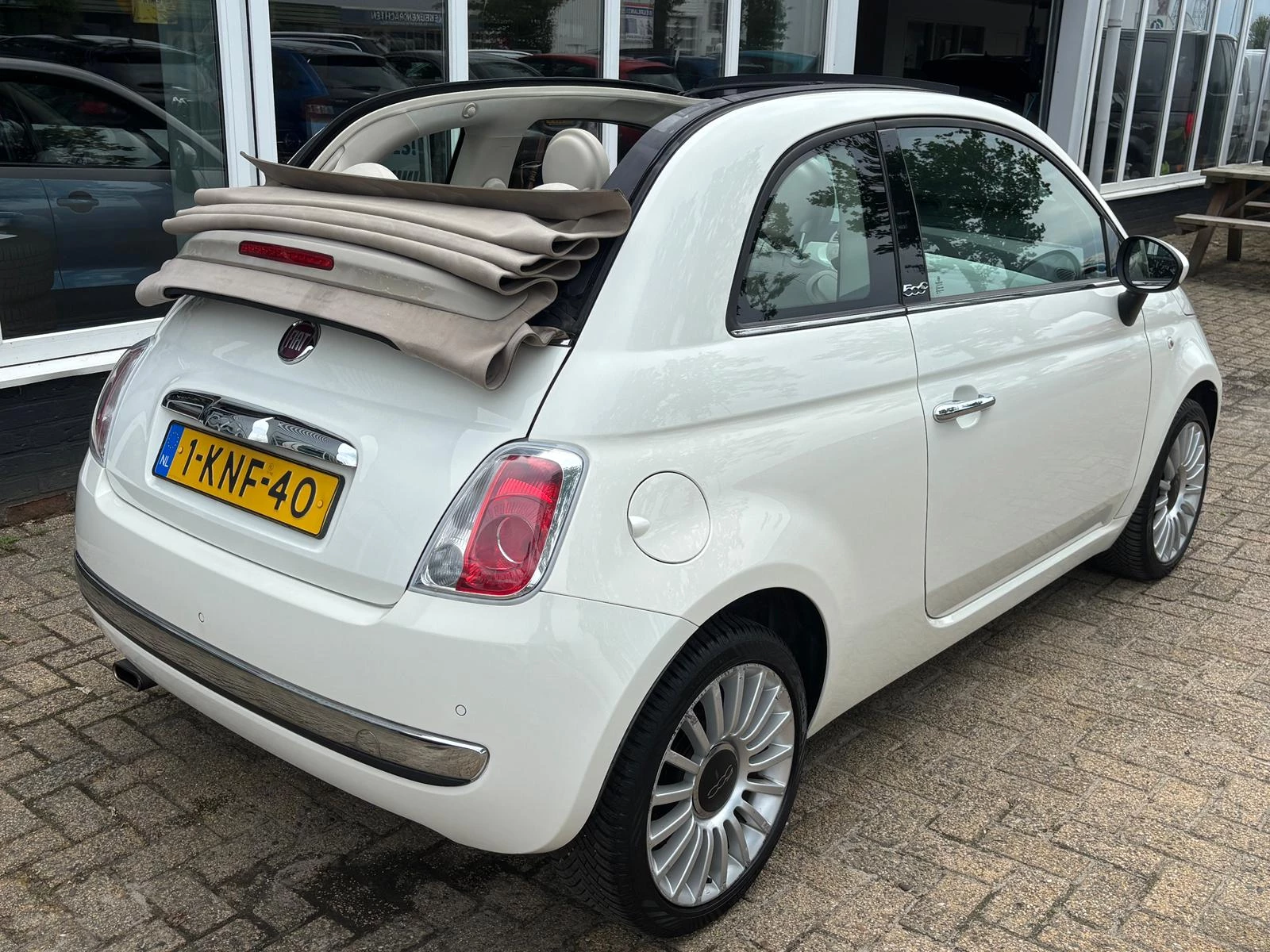 Hoofdafbeelding Fiat 500C