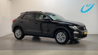 Volkswagen T-Roc 1.5 TSI 150pk Style Business Navigatie Parkeersensoren Climate Control