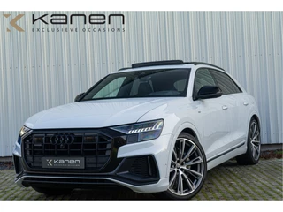 Hoofdafbeelding Audi Q8 Audi Q8 55 TFSI e Quattro S-Line Pano RS Stoel ACC 360 Head Up Ambient Matrix B&O Luchtv. Softclose Trekhaak