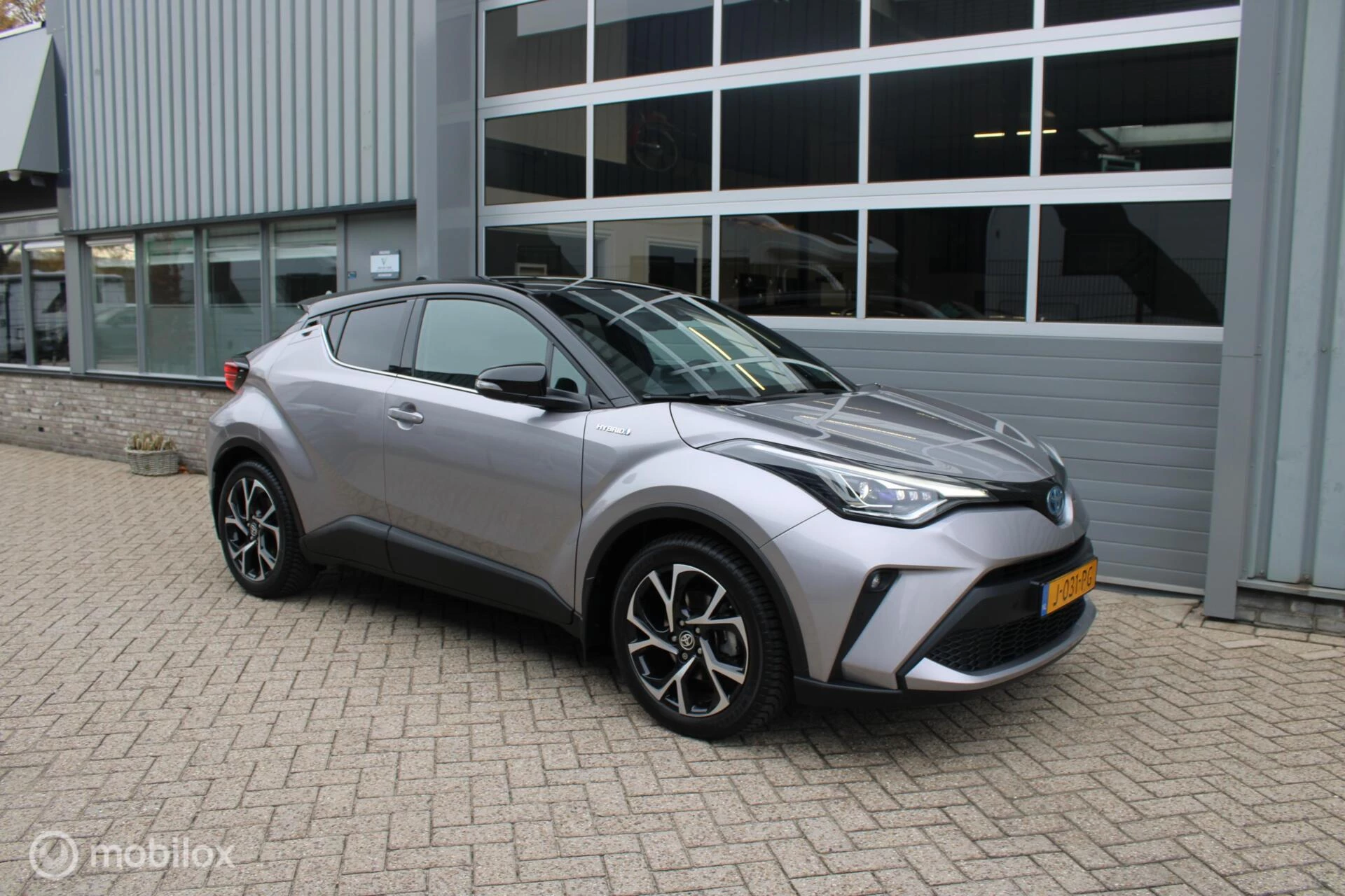 Hoofdafbeelding Toyota C-HR
