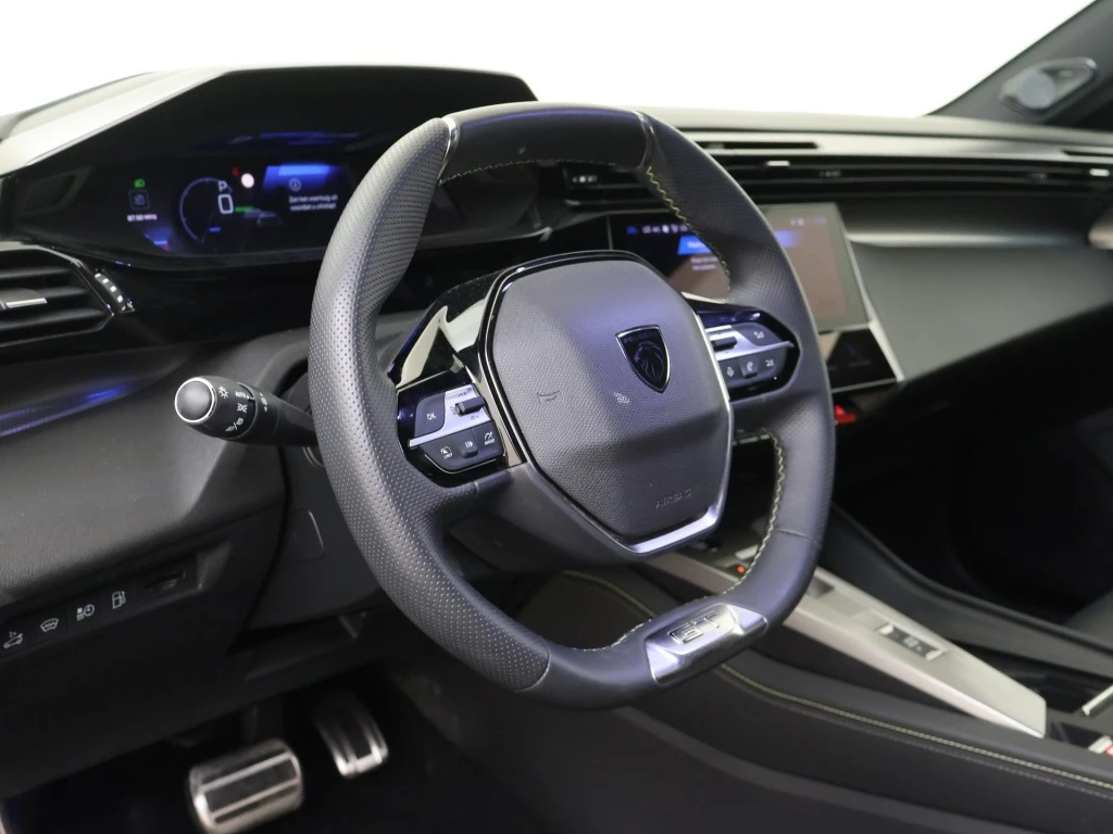 Hoofdafbeelding Peugeot 408