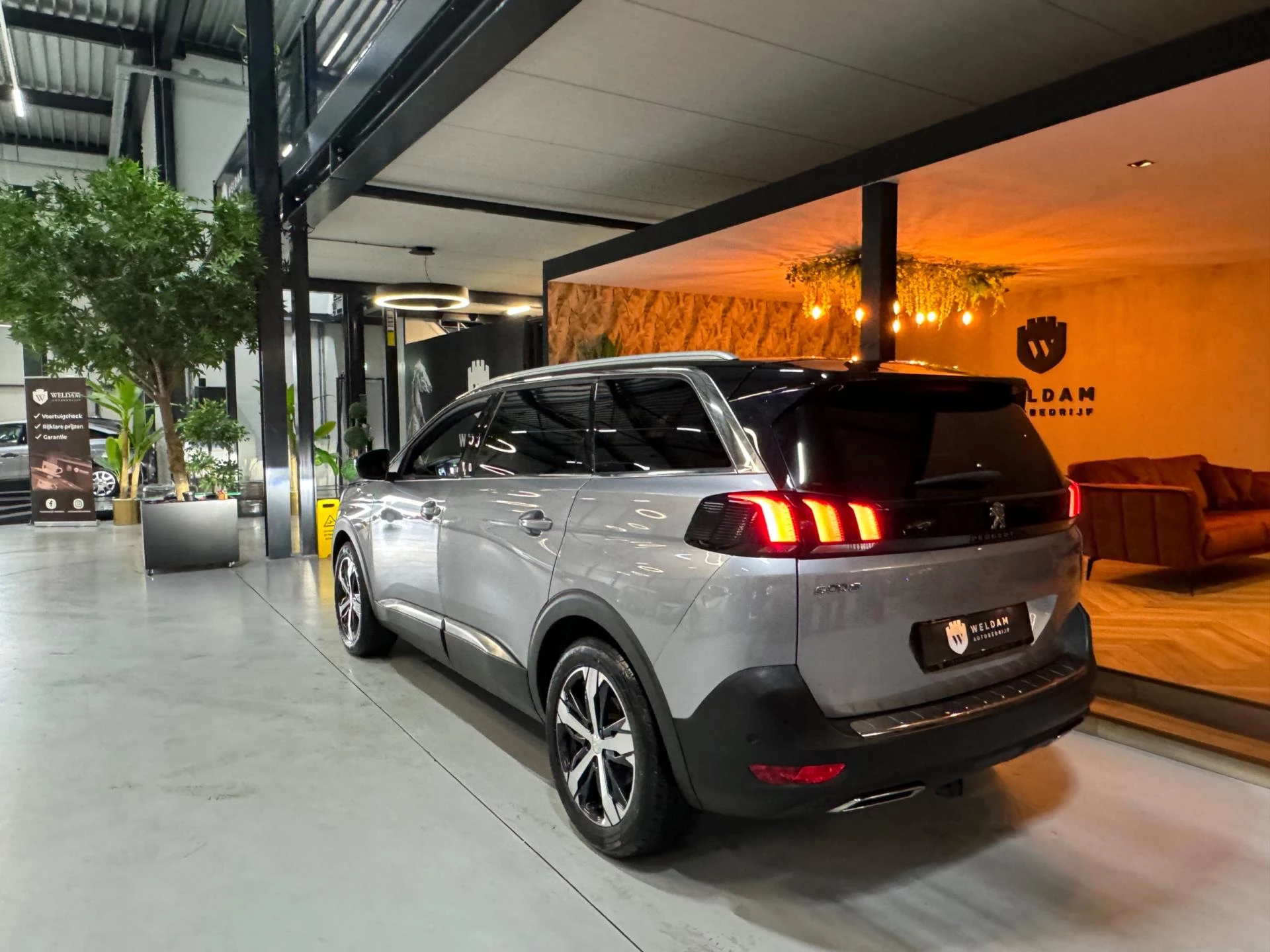 Hoofdafbeelding Peugeot 5008