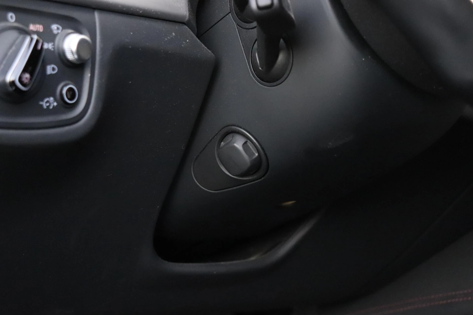 Hoofdafbeelding Audi A8