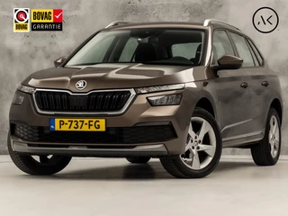 Škoda Kamiq 1.0 TSI Sport Automaat (APPLE CARPLAY, GROOT NAVI, CLIMATE, STOELVERWARMING, SPORTSTOELEN, PARKEERSENSOREN, GETINT GLAS, NIEUWSTAAT)