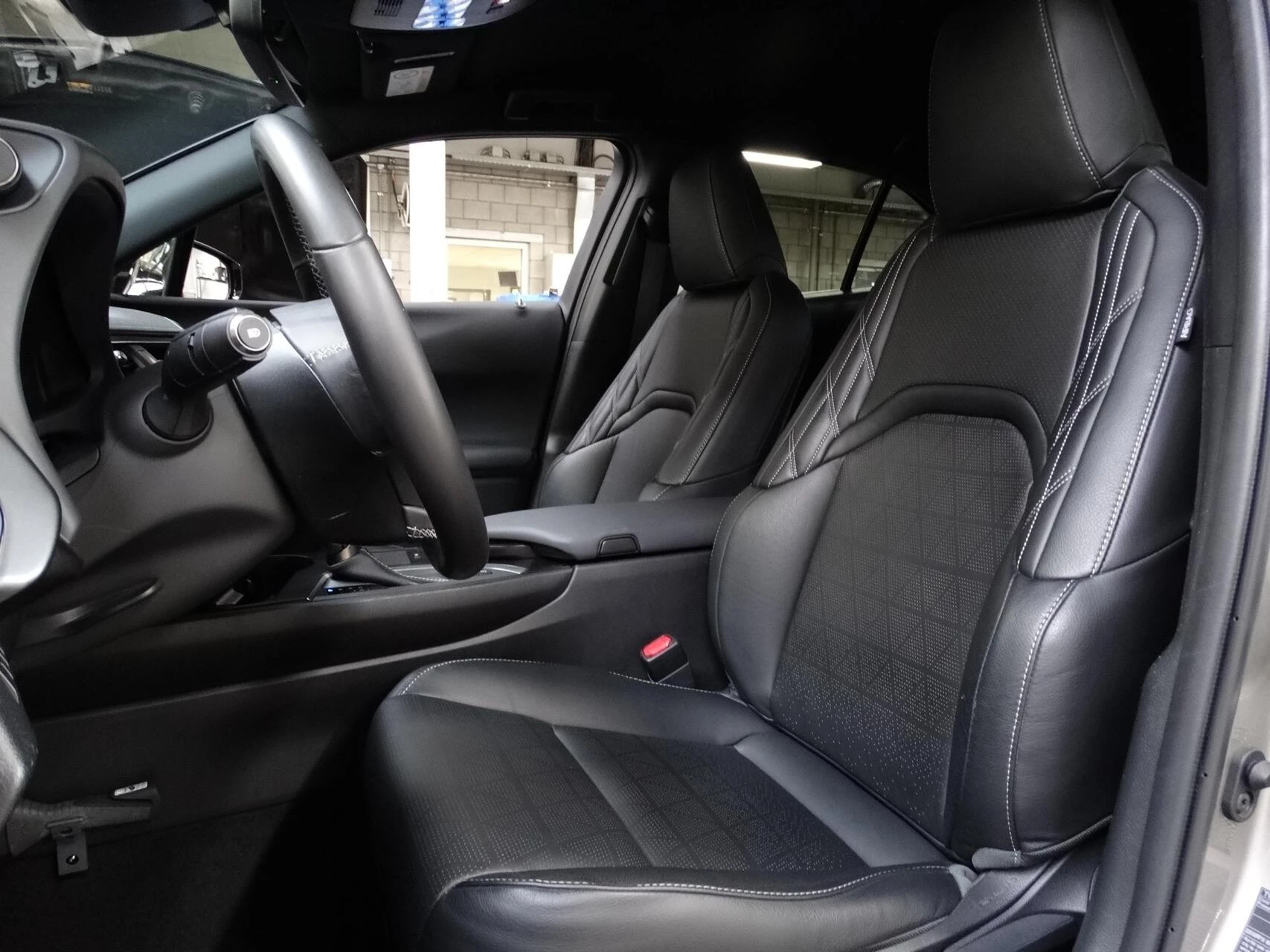 Hoofdafbeelding Lexus UX