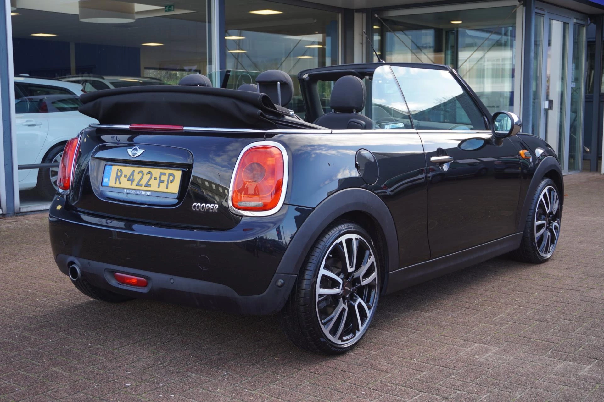 Hoofdafbeelding MINI Cooper Cabrio