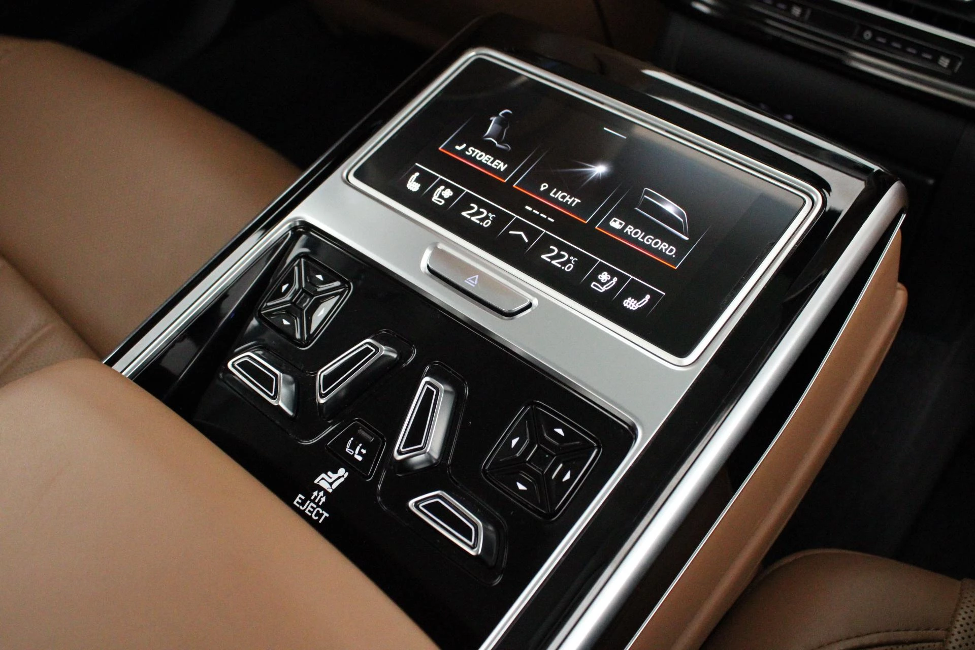 Hoofdafbeelding Audi A8