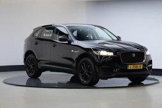 Hoofdafbeelding Jaguar F-PACE Jaguar F-PACE 2.0 Pure AWD 25t