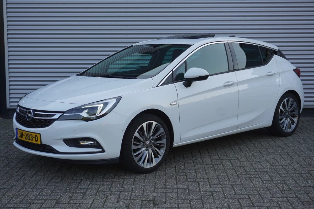 Hoofdafbeelding Opel Astra