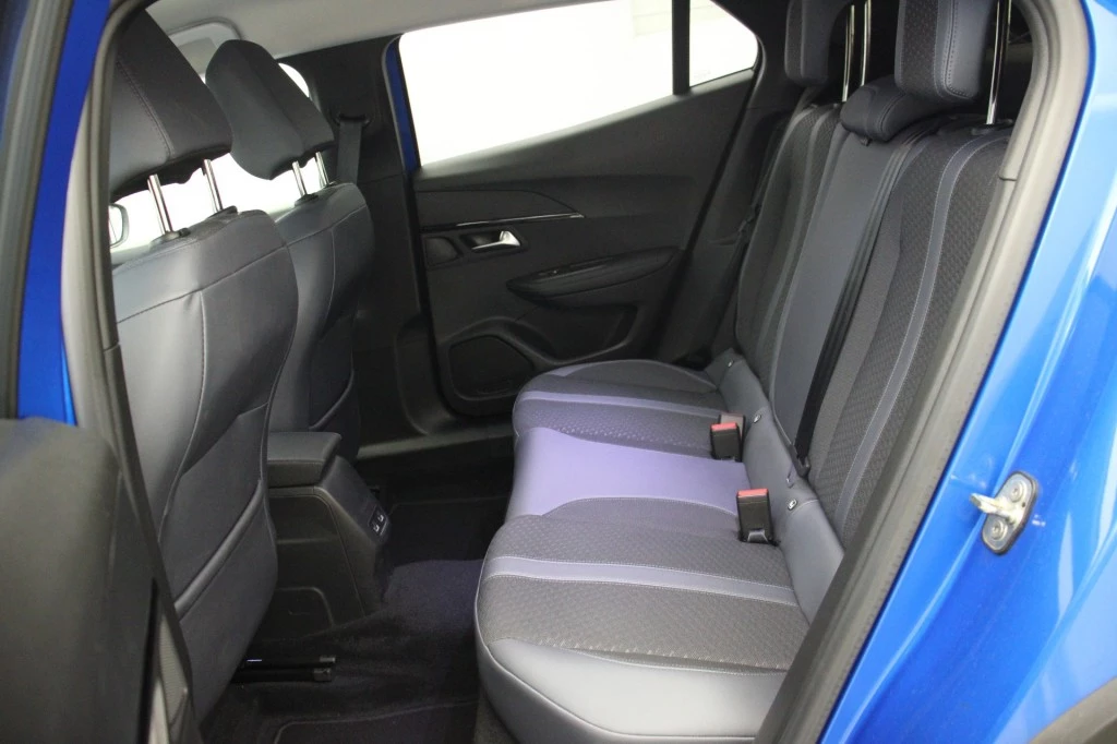 Hoofdafbeelding Peugeot e-2008