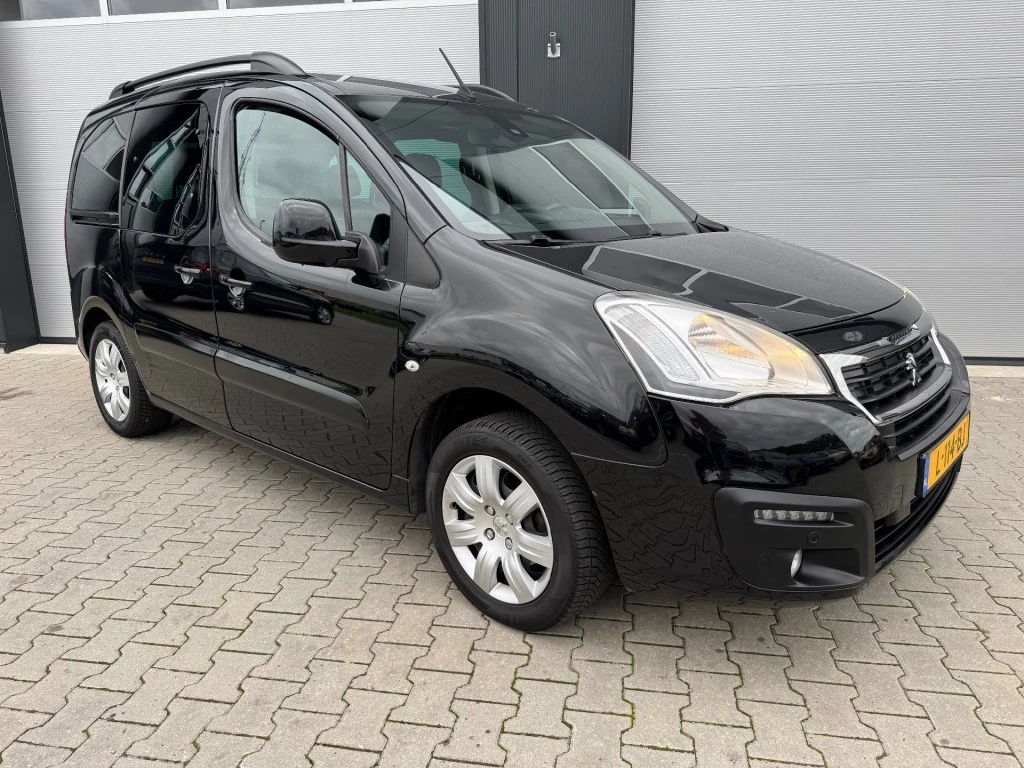 Hoofdafbeelding Peugeot Partner