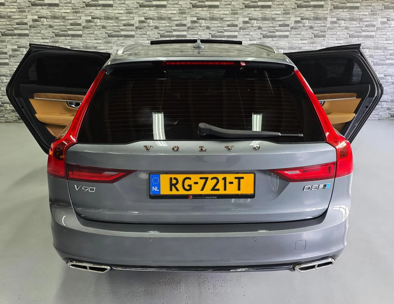 Hoofdafbeelding Volvo V90