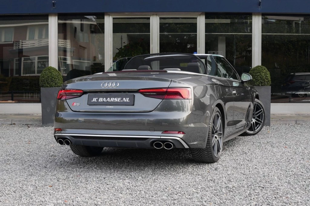 Hoofdafbeelding Audi S5