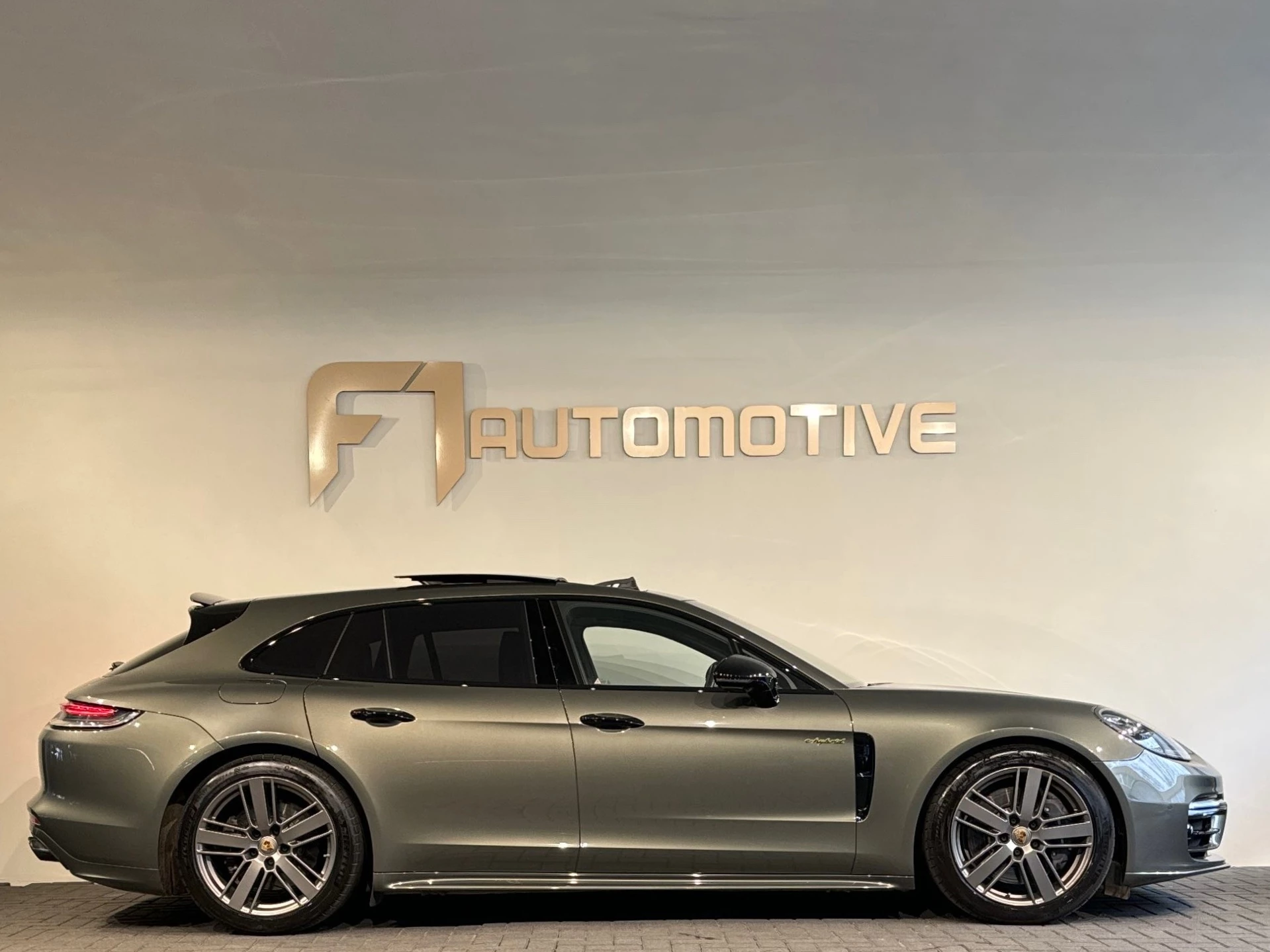 Hoofdafbeelding Porsche Panamera