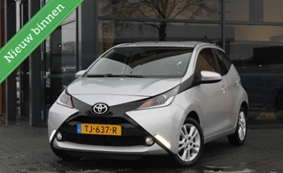 Toyota Aygo 69PK | Camera | Navi | Clima | Lichtmetaal