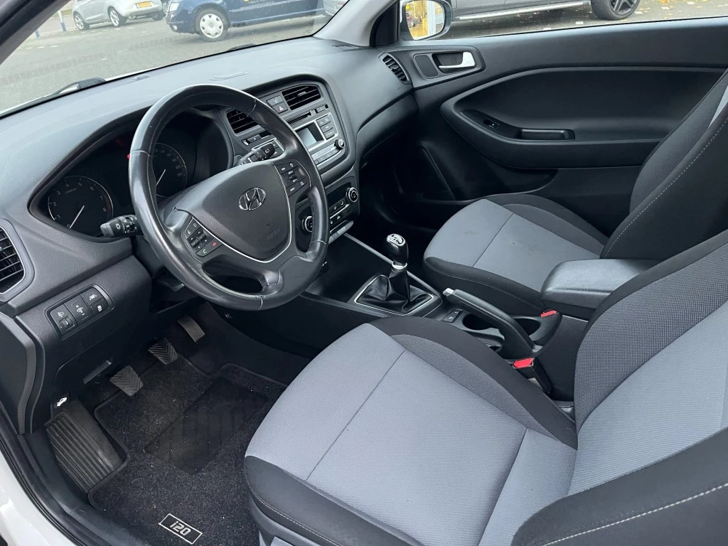 Hoofdafbeelding Hyundai i20