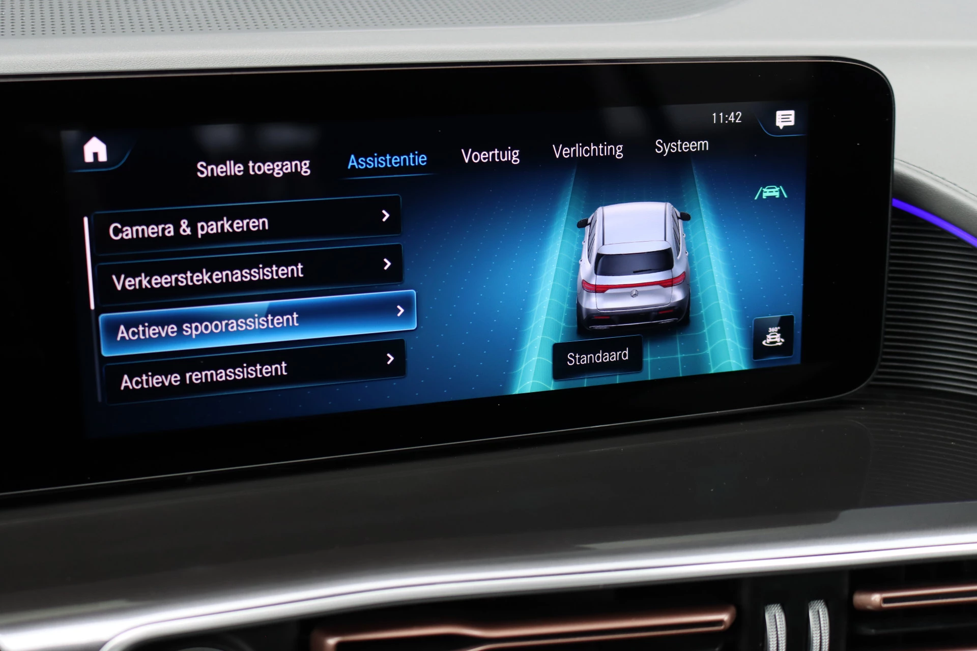 Hoofdafbeelding Mercedes-Benz EQC
