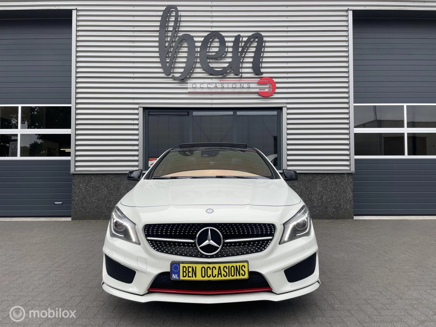 Hoofdafbeelding Mercedes-Benz CLA
