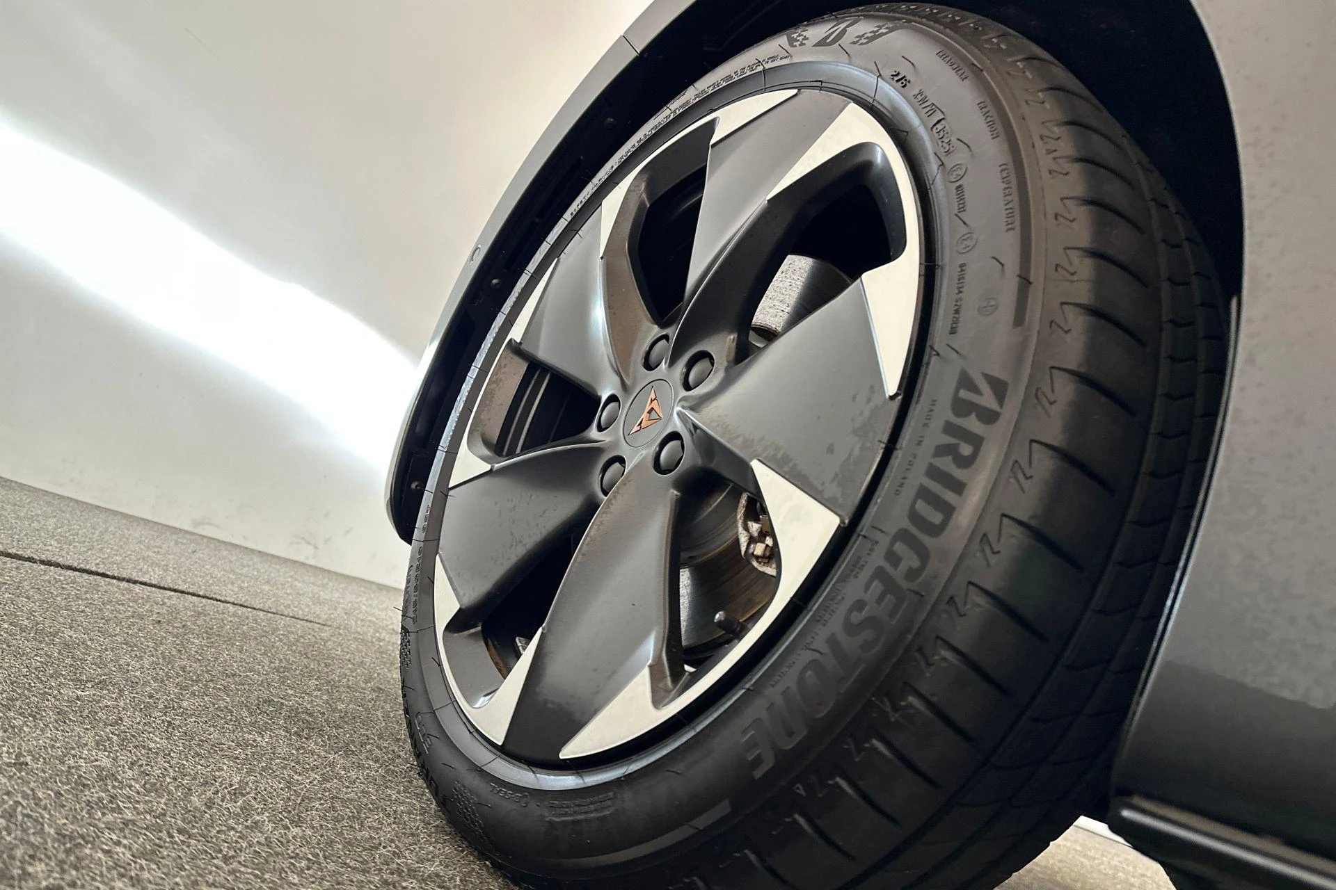 Hoofdafbeelding CUPRA Born