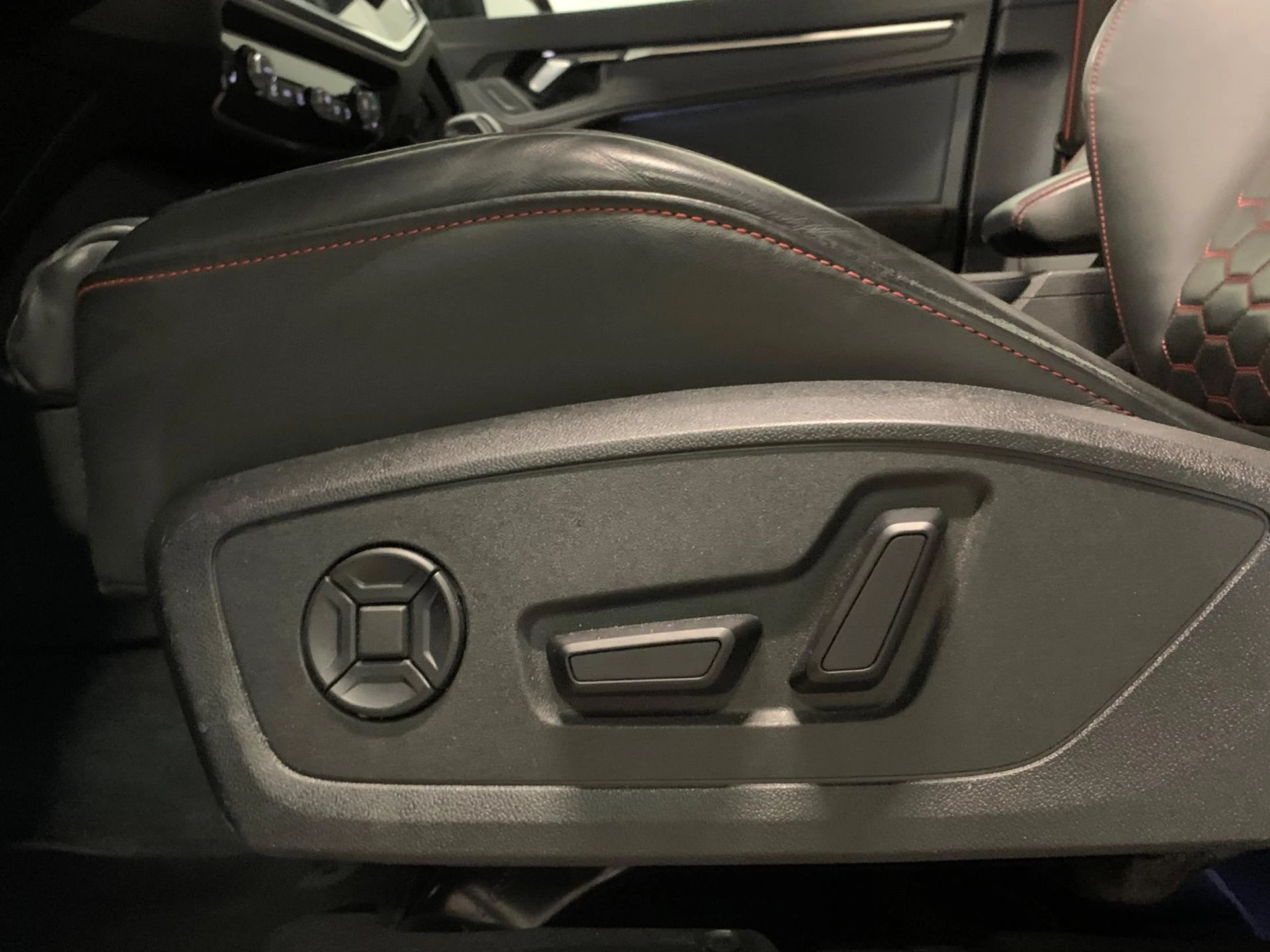 Hoofdafbeelding Audi RSQ3