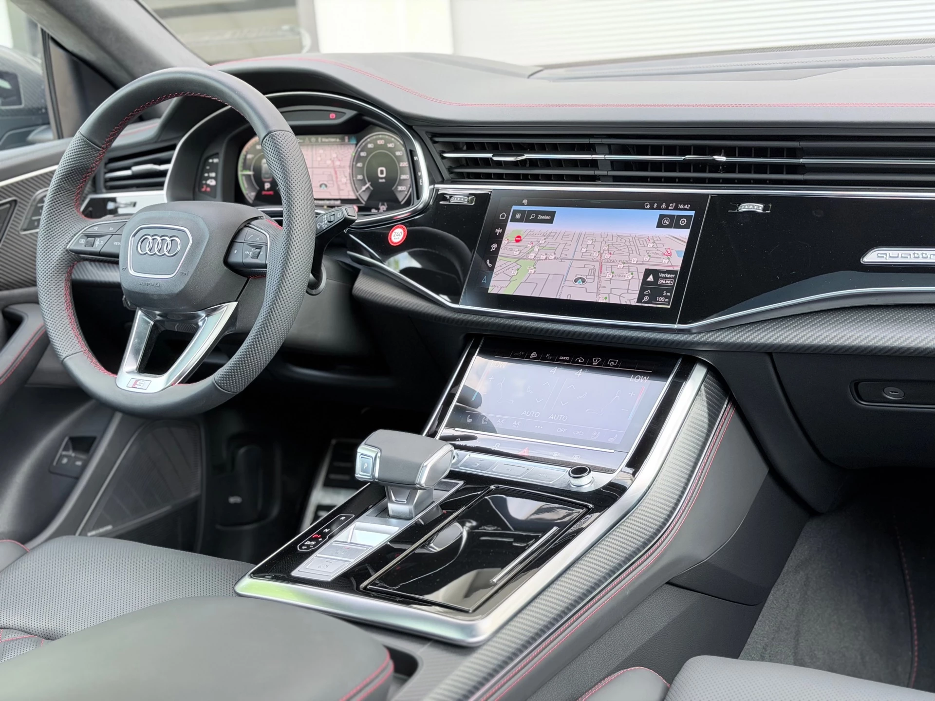 Hoofdafbeelding Audi Q8