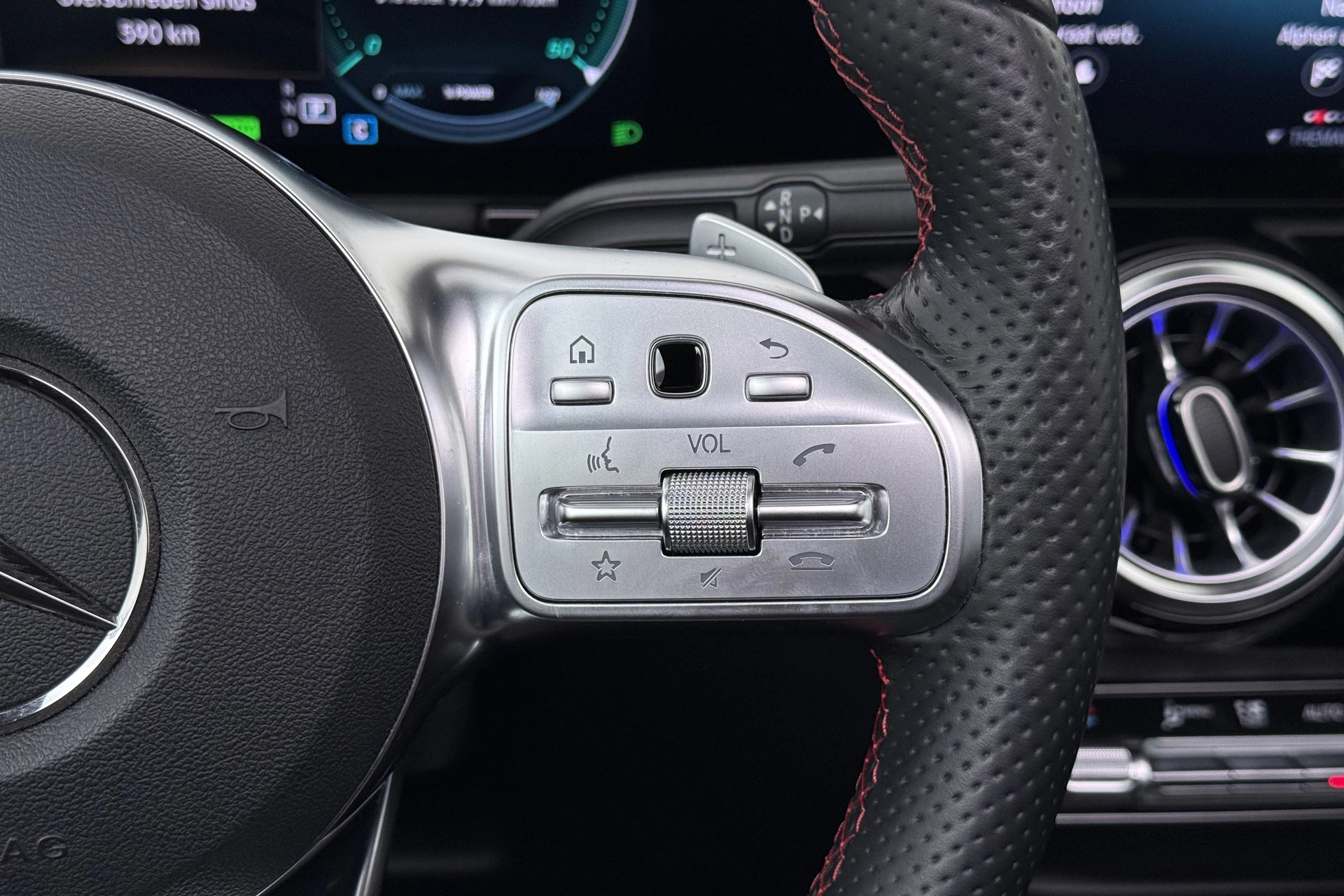 Hoofdafbeelding Mercedes-Benz EQA