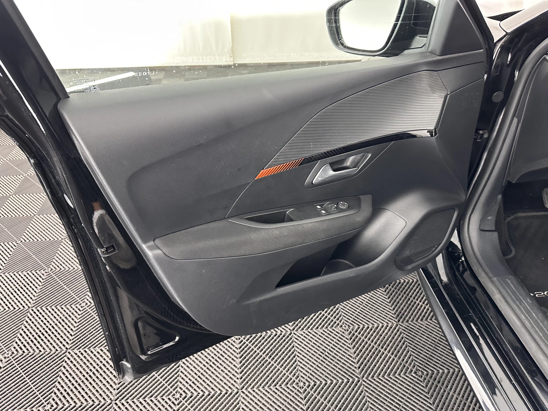 Hoofdafbeelding Peugeot e-208