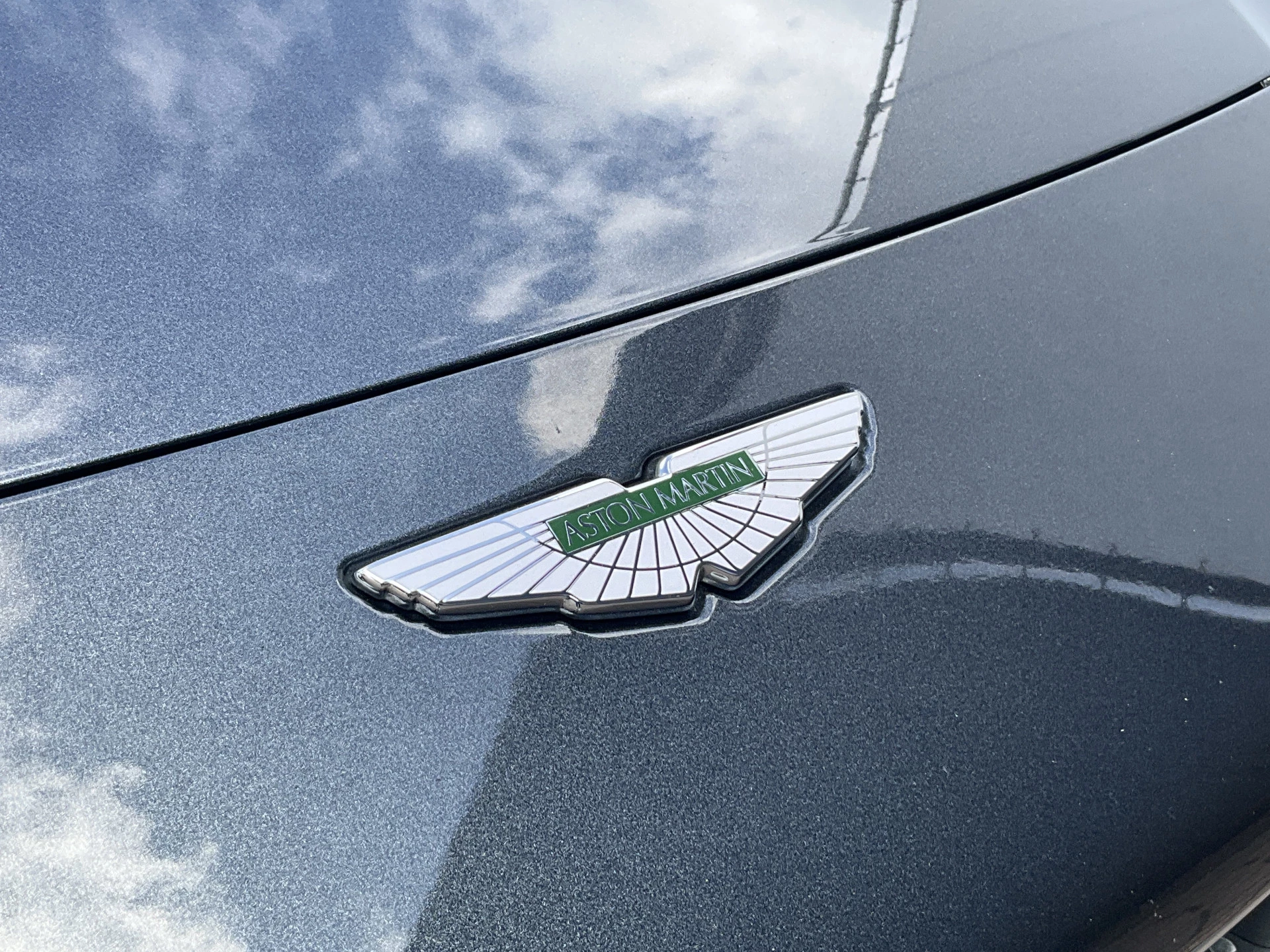 Hoofdafbeelding Aston Martin V8 Vantage