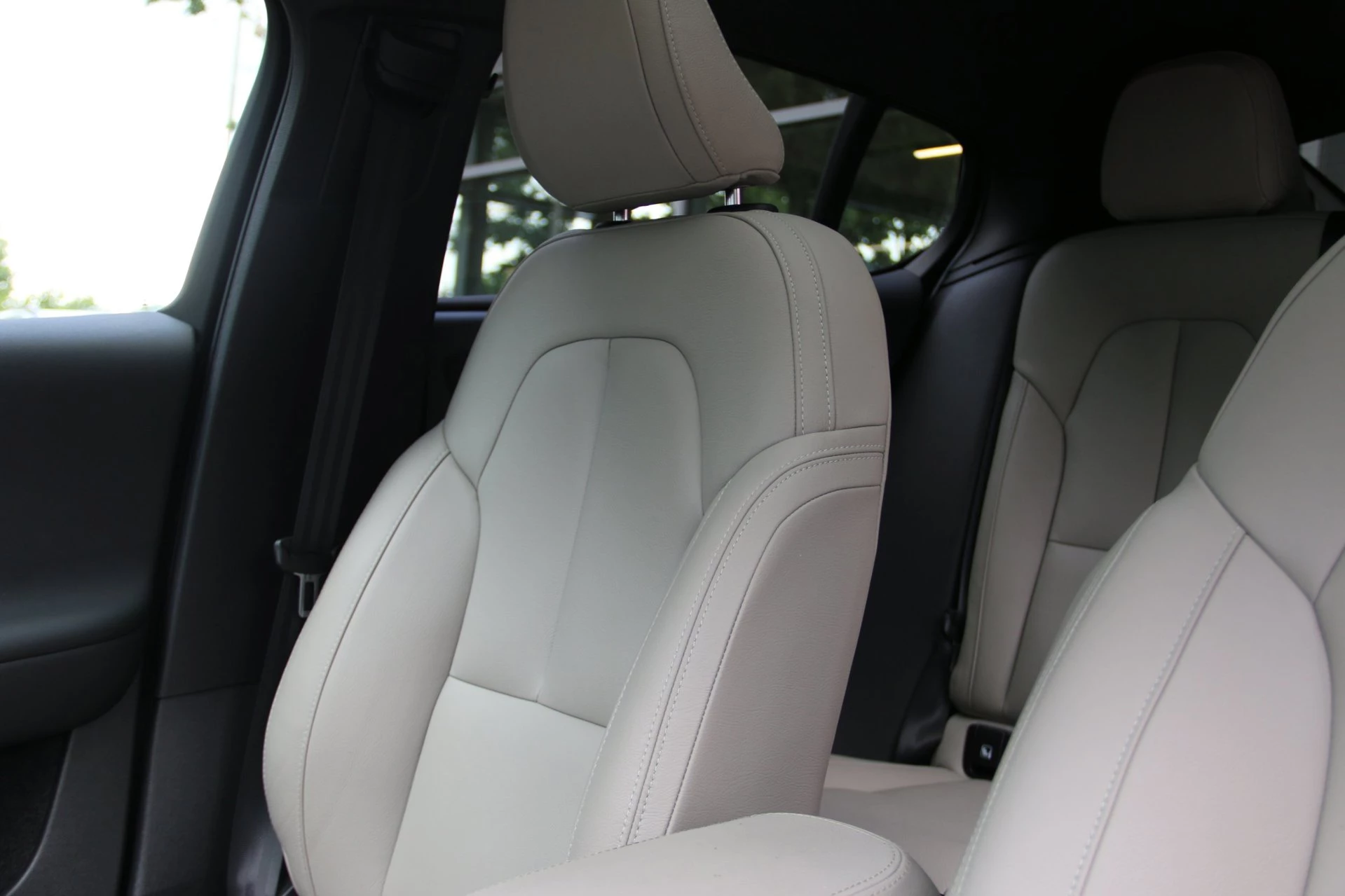 Hoofdafbeelding Volvo C40