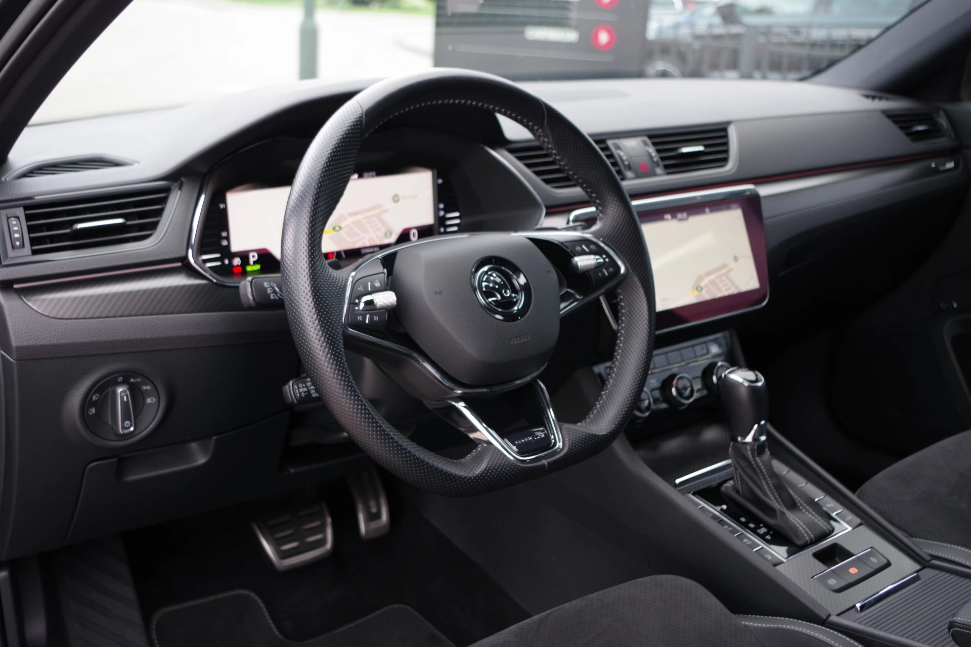 Hoofdafbeelding Škoda Superb