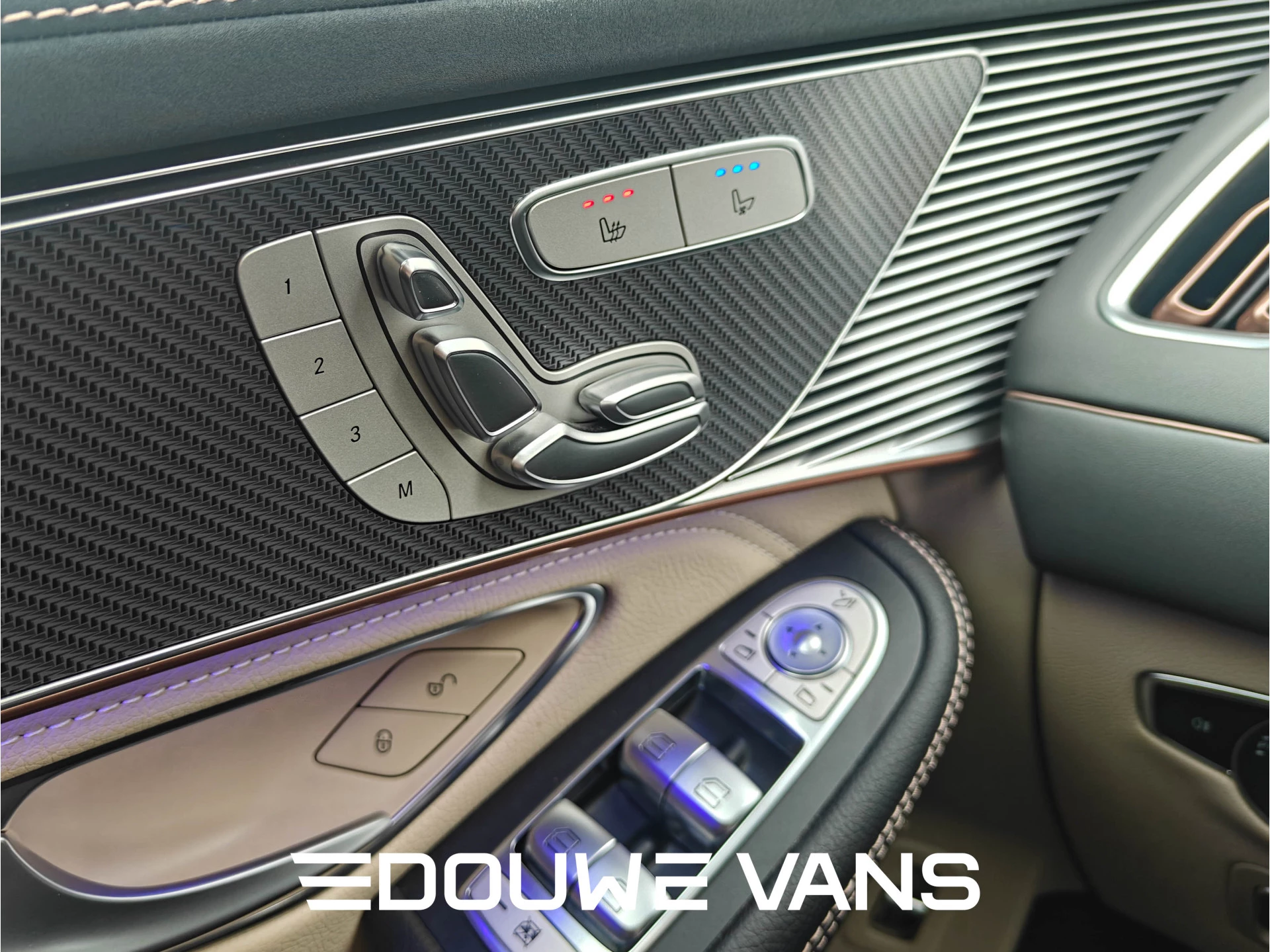 Hoofdafbeelding Mercedes-Benz EQC