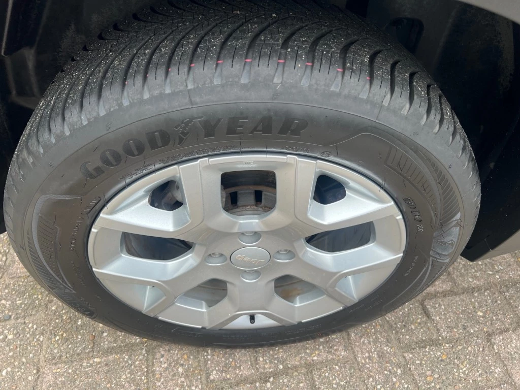 Hoofdafbeelding Jeep Avenger