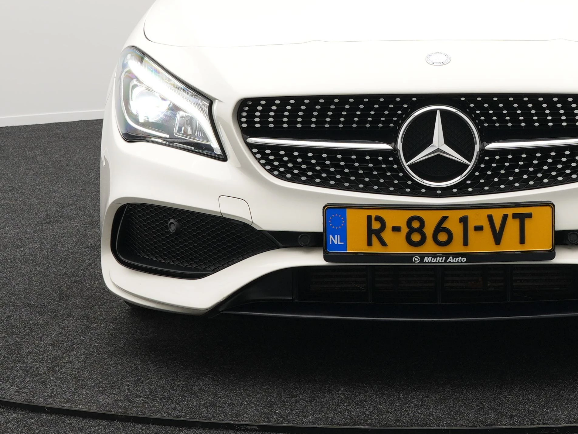 Hoofdafbeelding Mercedes-Benz CLA