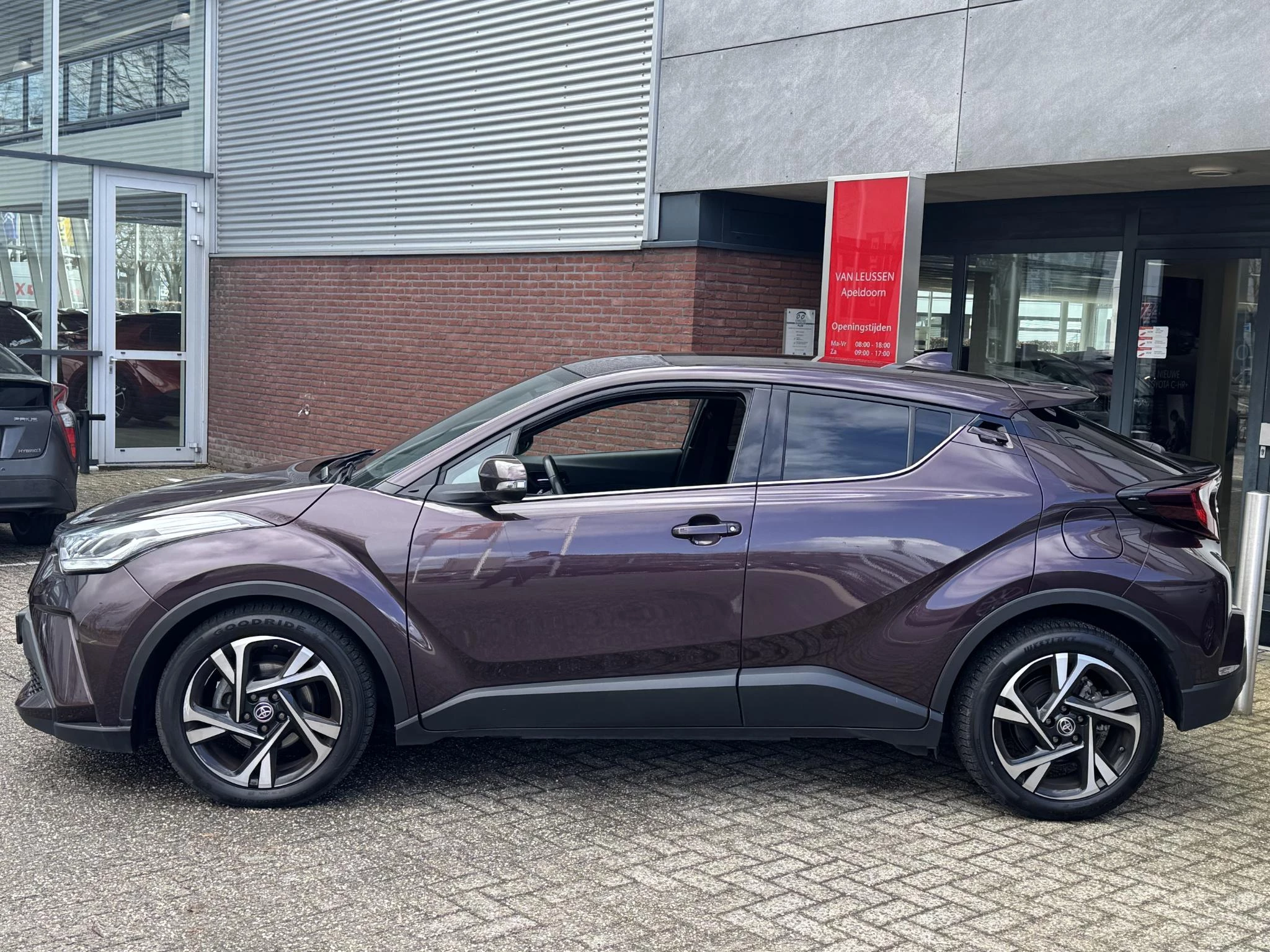Hoofdafbeelding Toyota C-HR