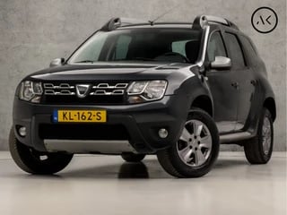 Dacia Duster 1.2 TCe 4x2 Prestige Sport (NAVIGATIE, CAMERA, LEDEREN SPORTSTOELEN, TREKHAAK, GETINT GLAS, BLUETOOTH, PARKEERSENSOREN, NIEUWSTAAT)