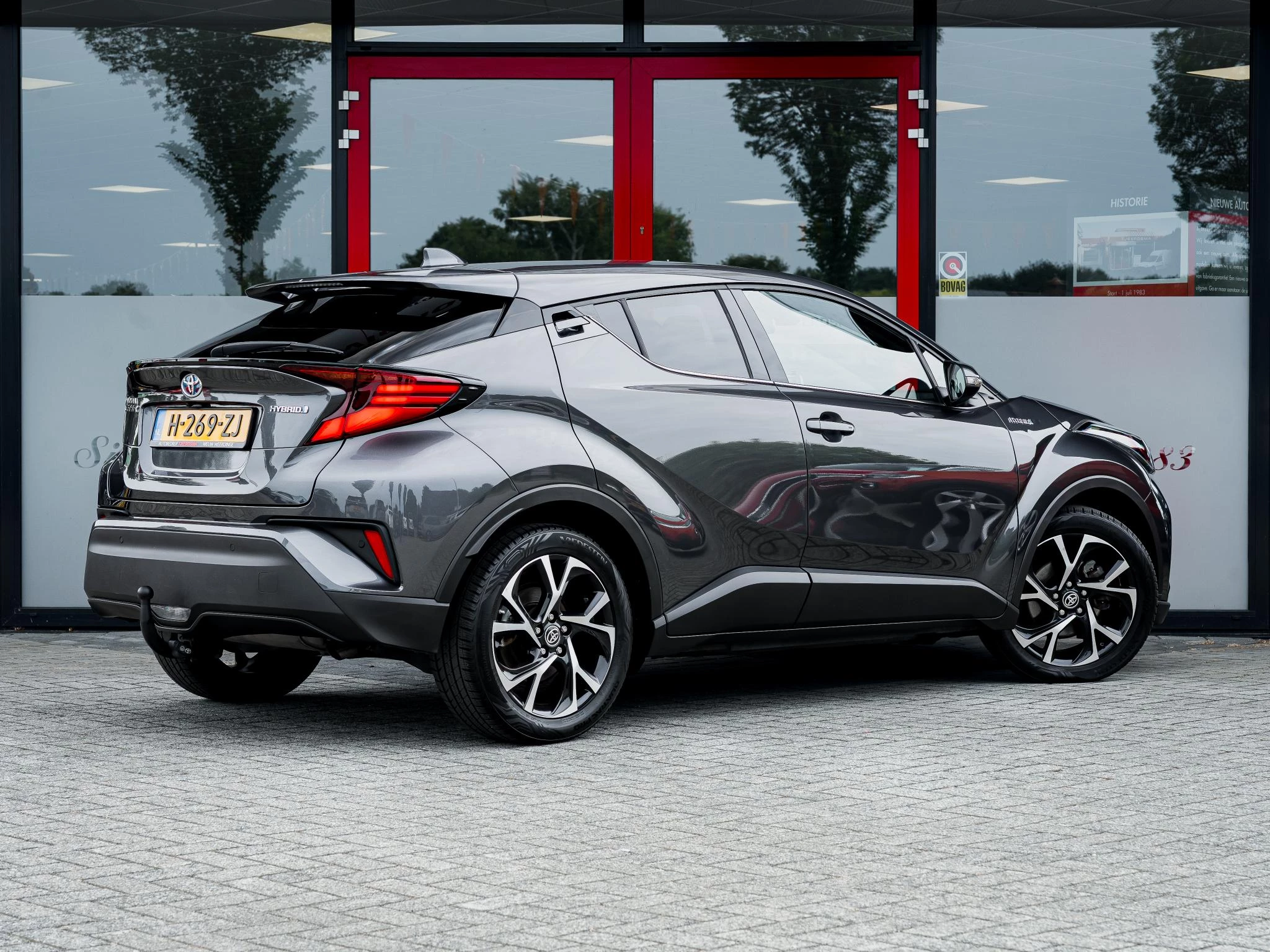 Hoofdafbeelding Toyota C-HR