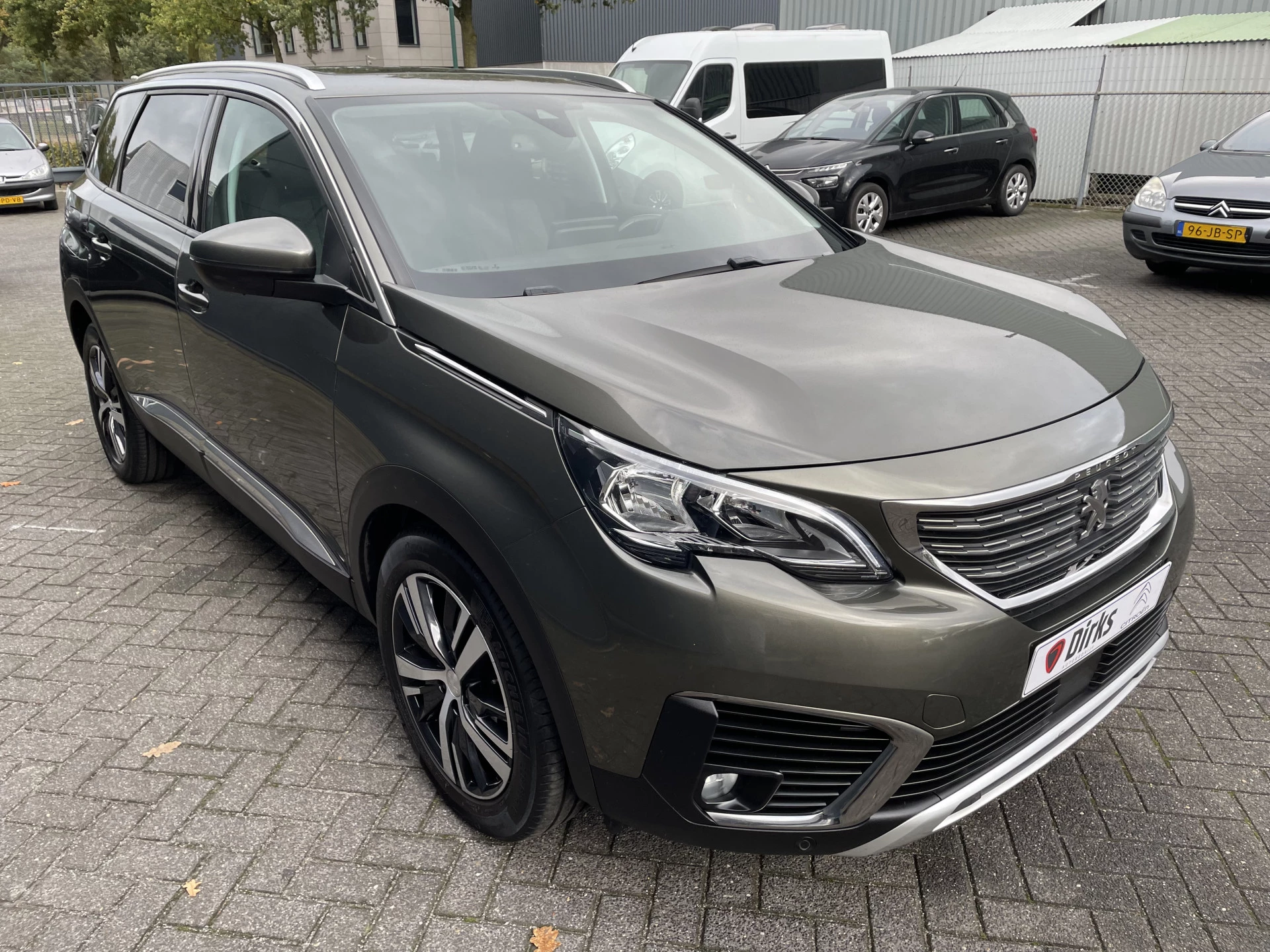 Hoofdafbeelding Peugeot 5008
